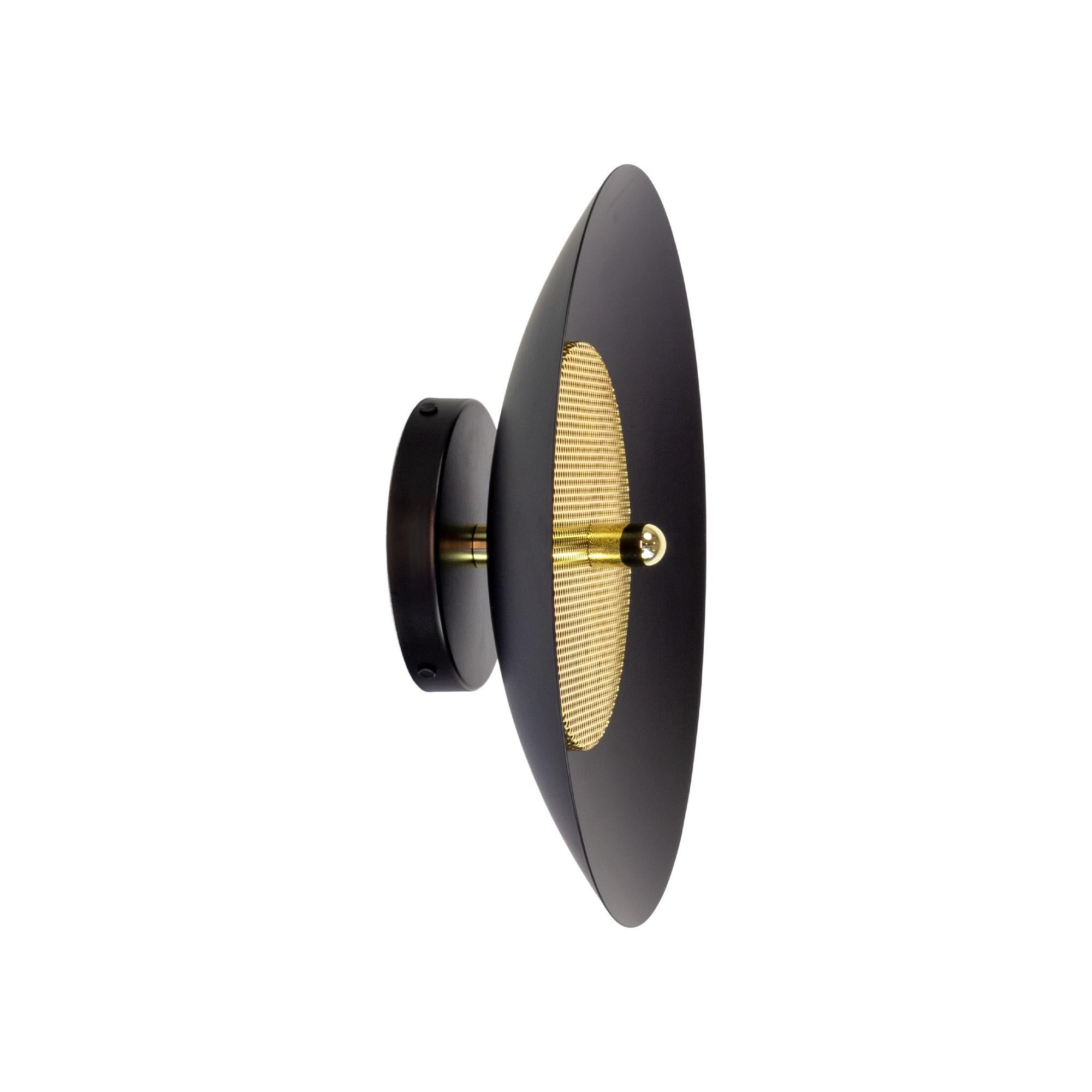 Signal Sconce, Blanco y Latón, de Souda, En Stock Metal en venta