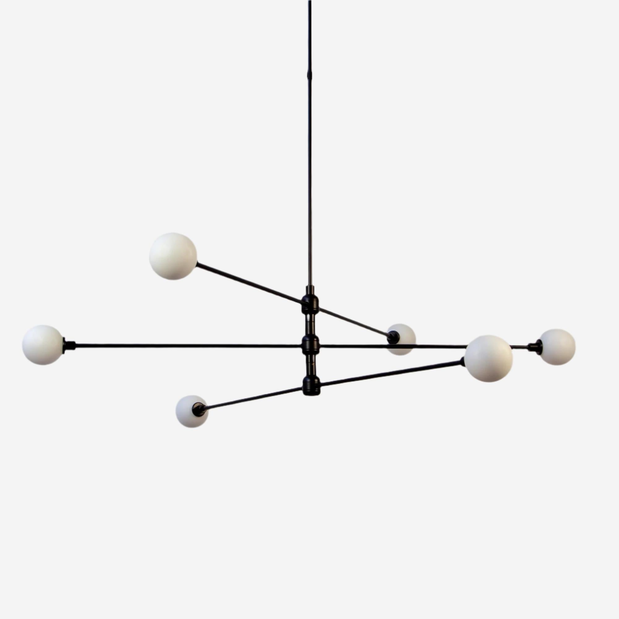 Lampadario a tre piani di Research.Lighting, vetro piccolo, nero, realizzato su ordinazione in vendita 1