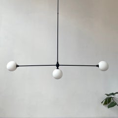 Suspension linéaire Globe 3 / Lustre, de Research.Lighting, prototype