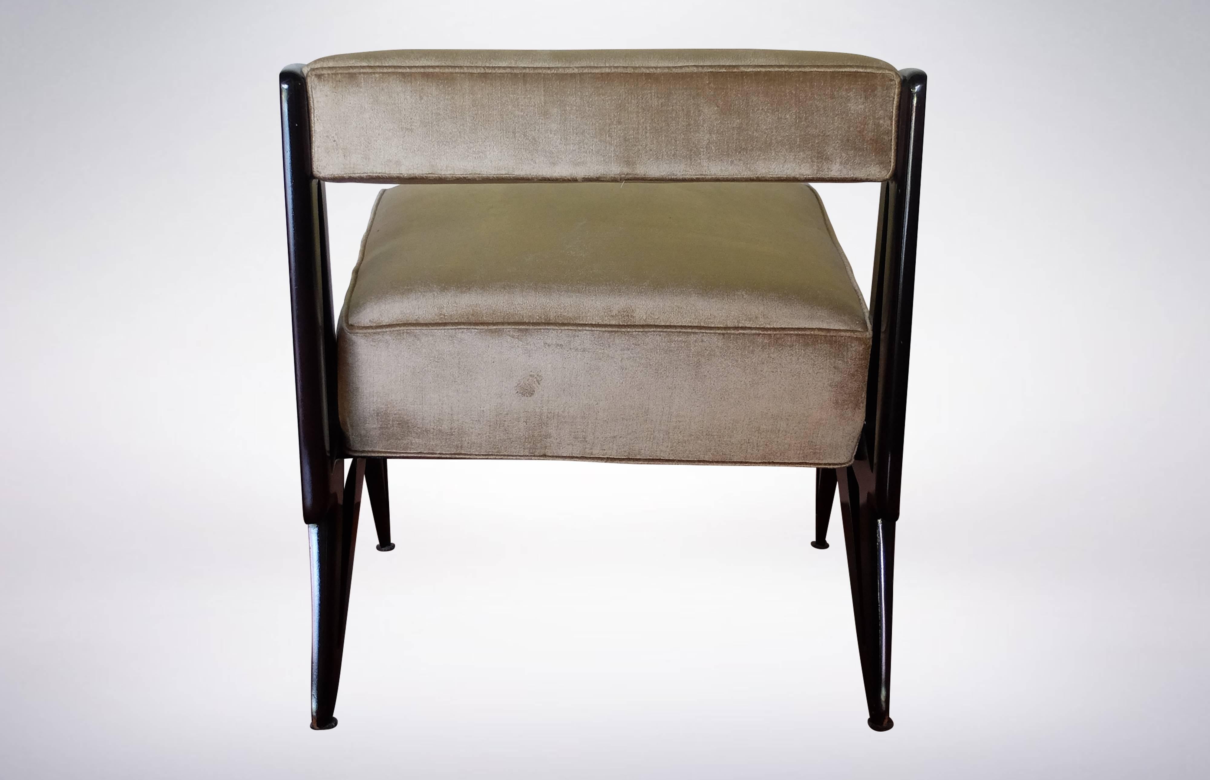 Italian Pair of Modernist Armchairs in Pale Green Velvet Attributed to Ico Parisi, 1950s For Sale