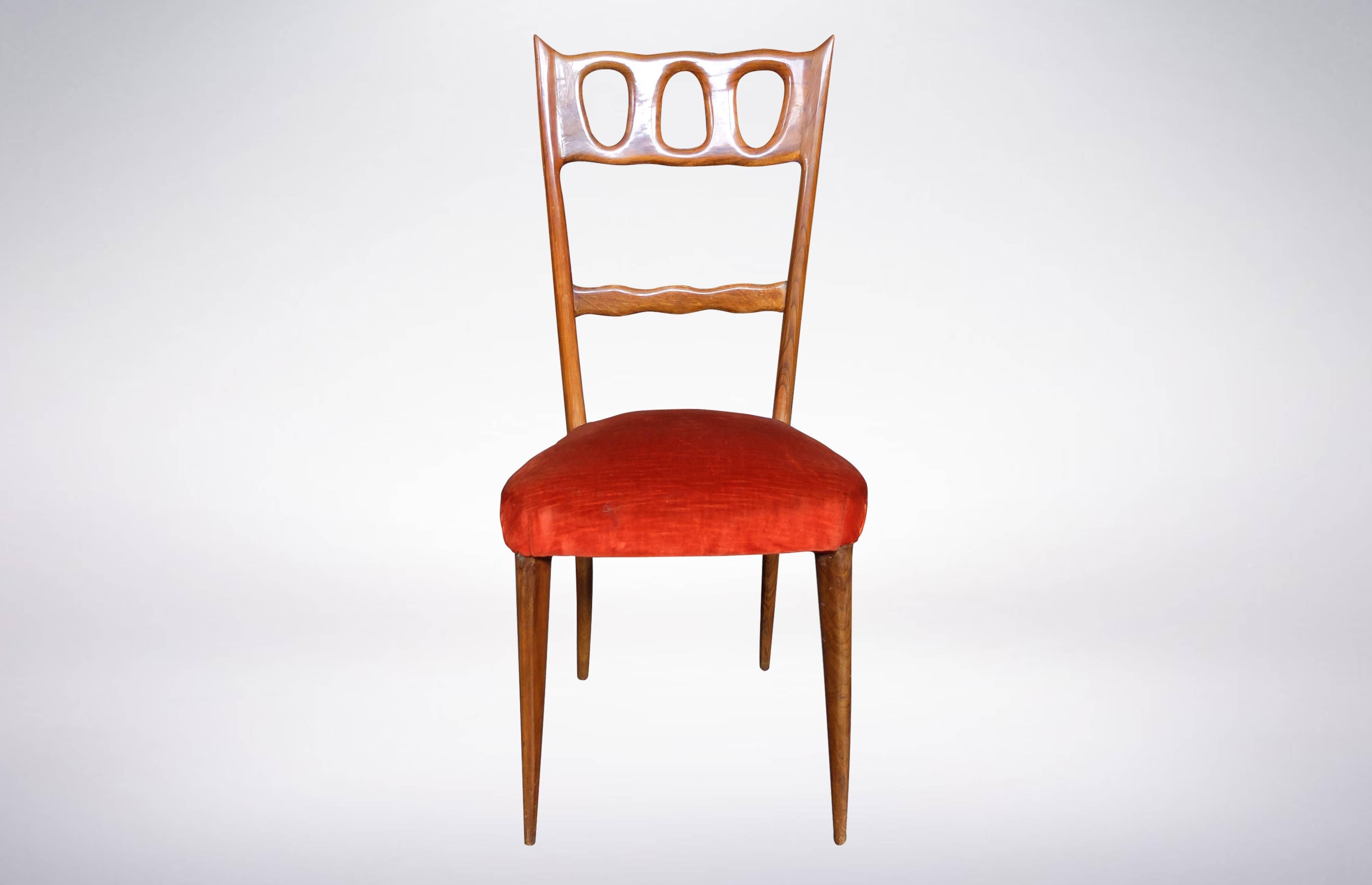 A complete set of six chairs by Paolo Buffa in great condition.