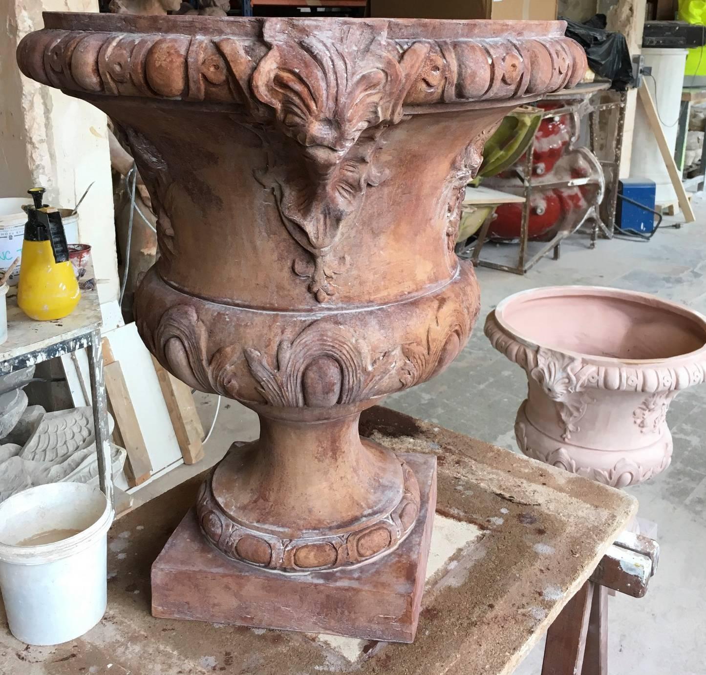 French Terracotta Vase Medici after an 17th Century Model For Sale