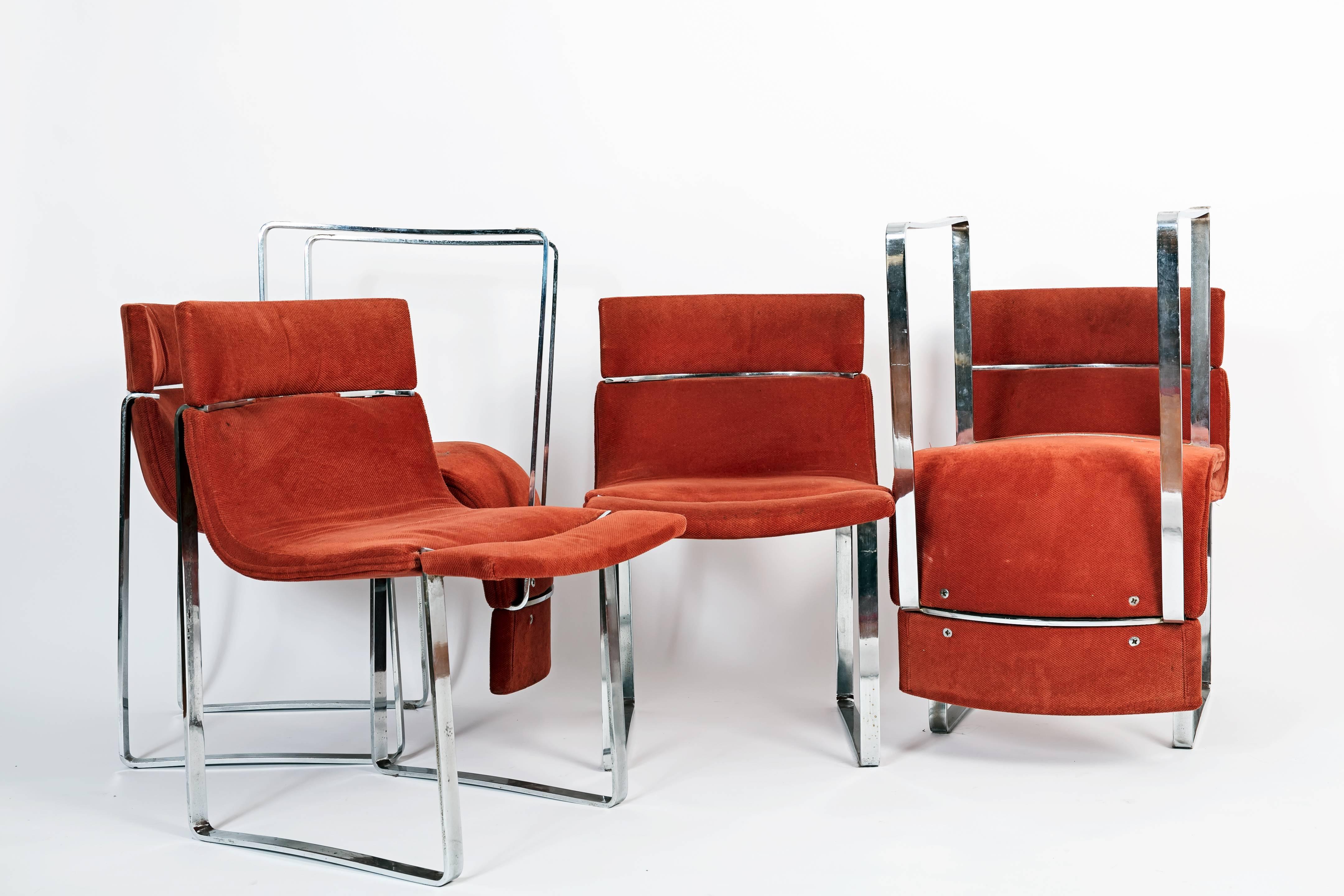 Set of six 1970s chairs in aluminium. Need upholstering.
  