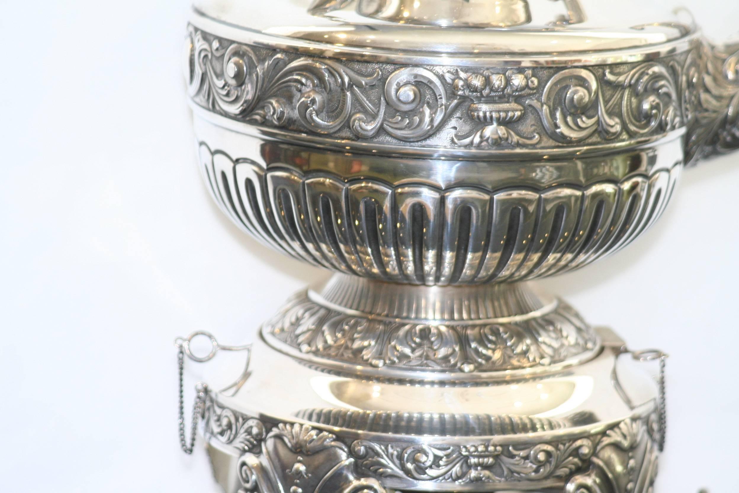 Neoclassical 19th Century English Silver Samovar For Sale