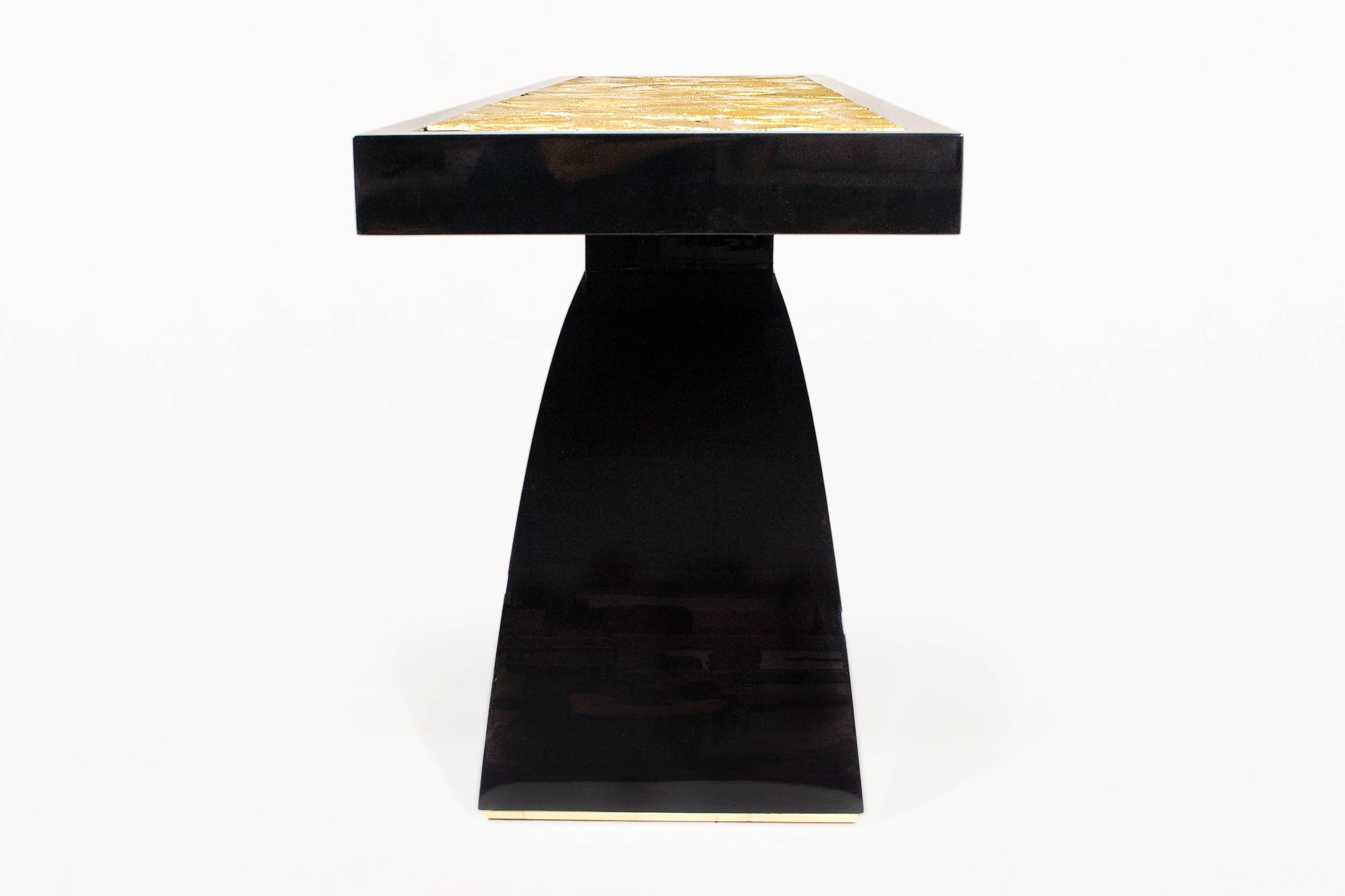 Spanish Wood Lacquered Console with Leaves in Gold For Sale