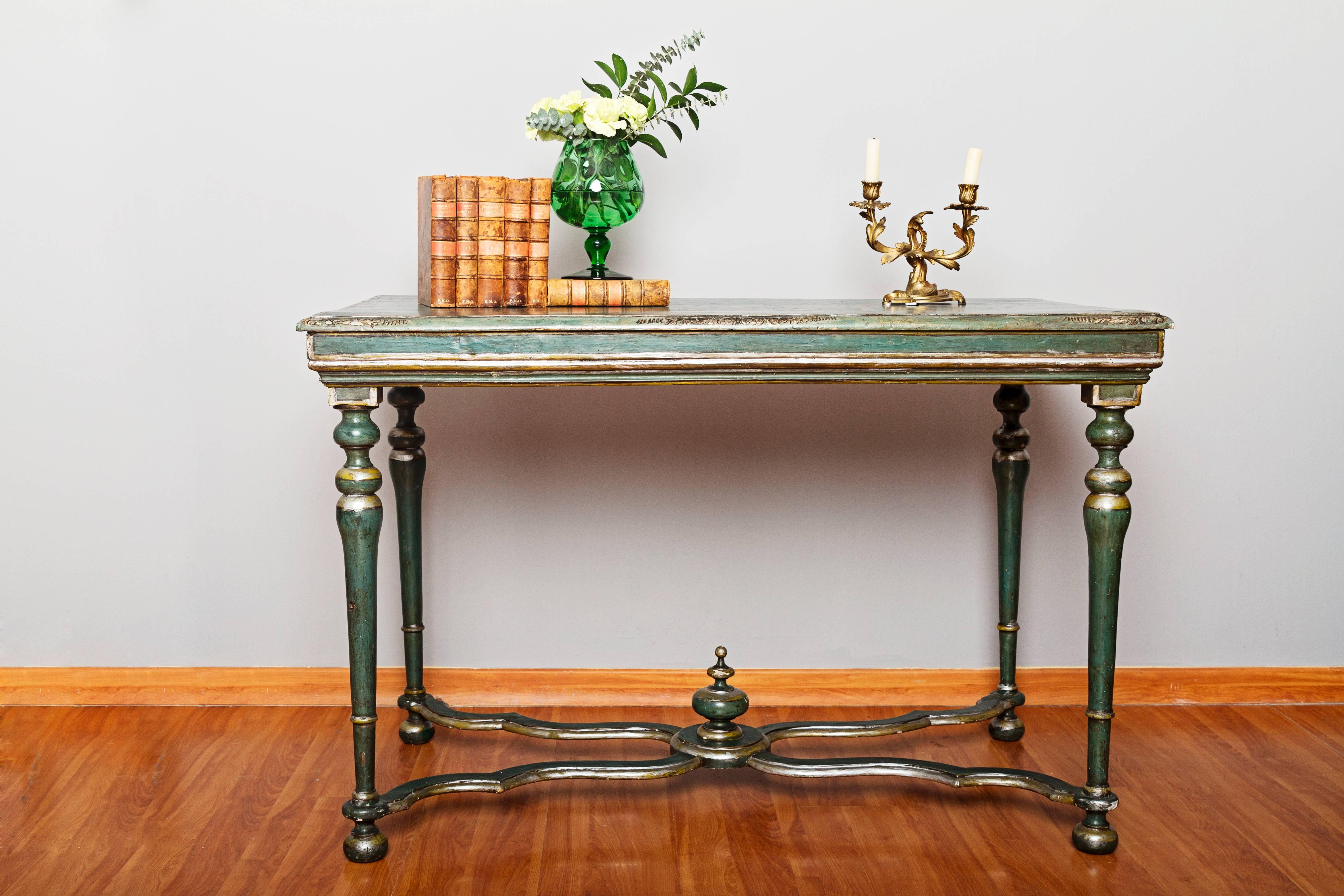 18th century Italian polychromed table with chinoiseries, in it's original green and chinoiseries painted on tabletop.