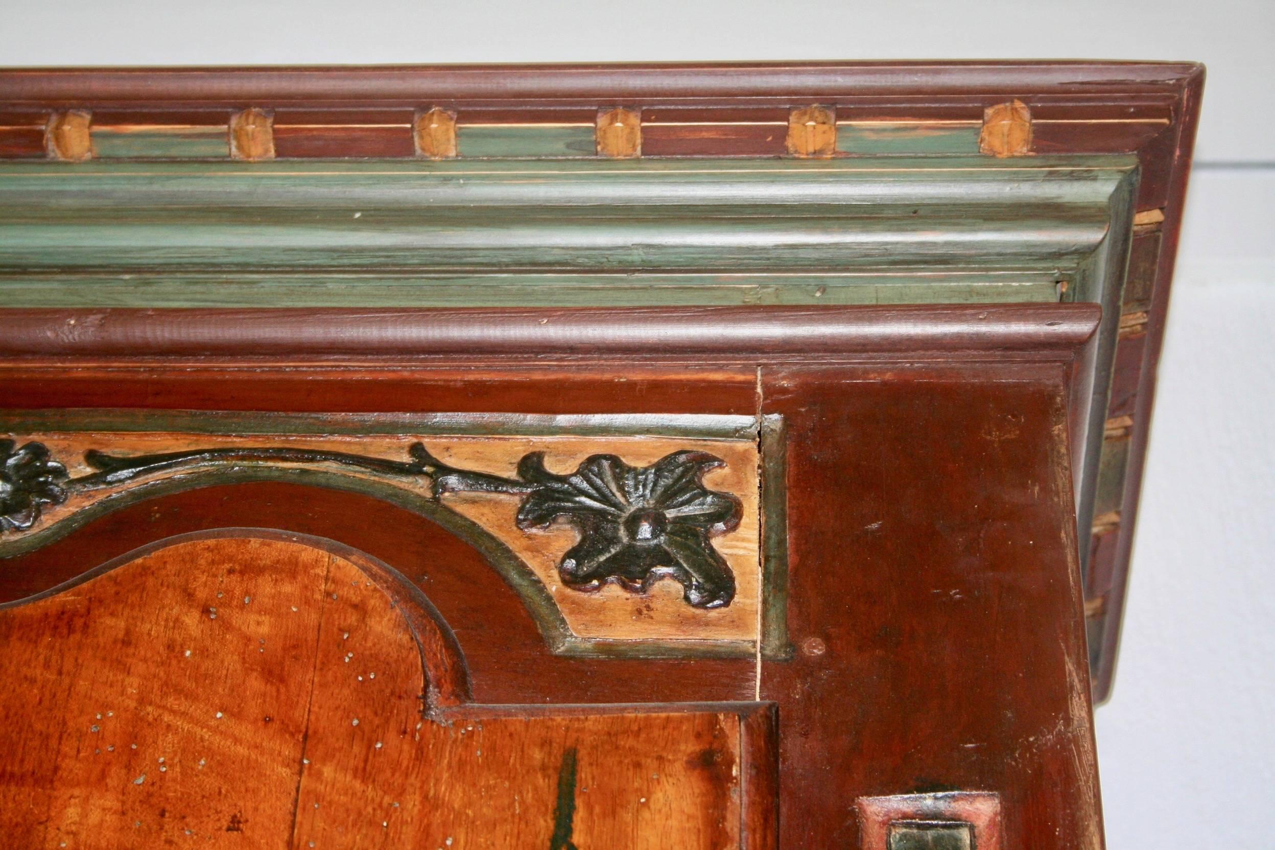 Wood Pair of 18th Century, Spanish Polychromed Cabinets For Sale