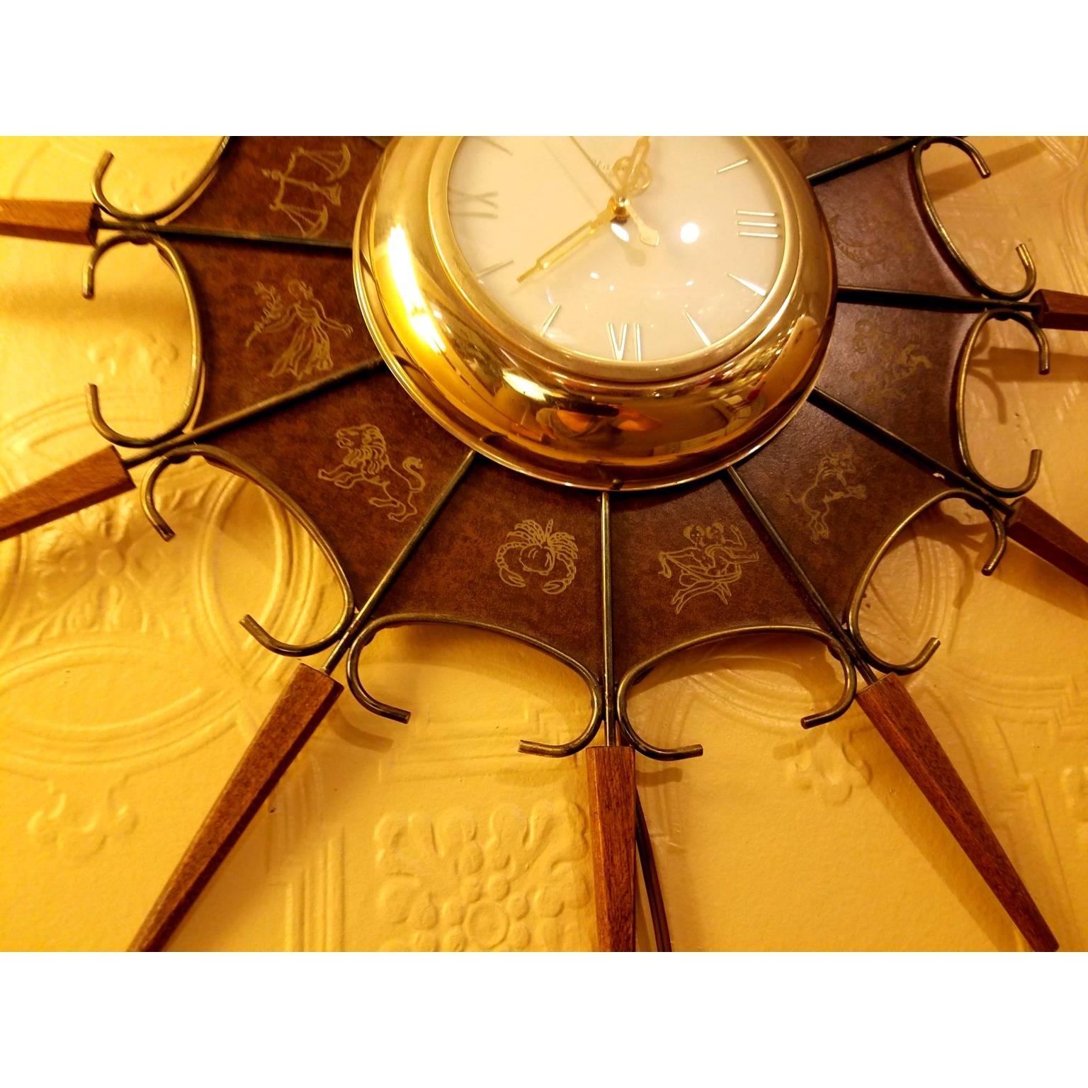 Awesome Horoscope Starburst Wallclock In Good Condition For Sale In Fair Oaks, CA