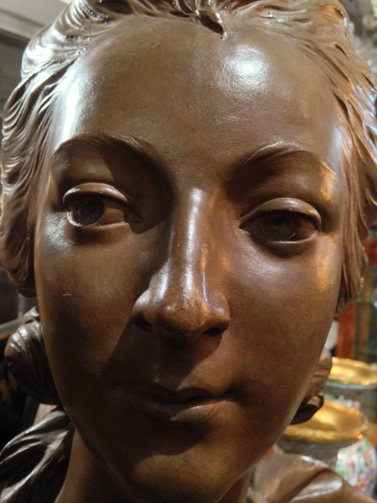 19th Century Bust of Marie Antoinette In Good Condition For Sale In Saint-Ouen, FR
