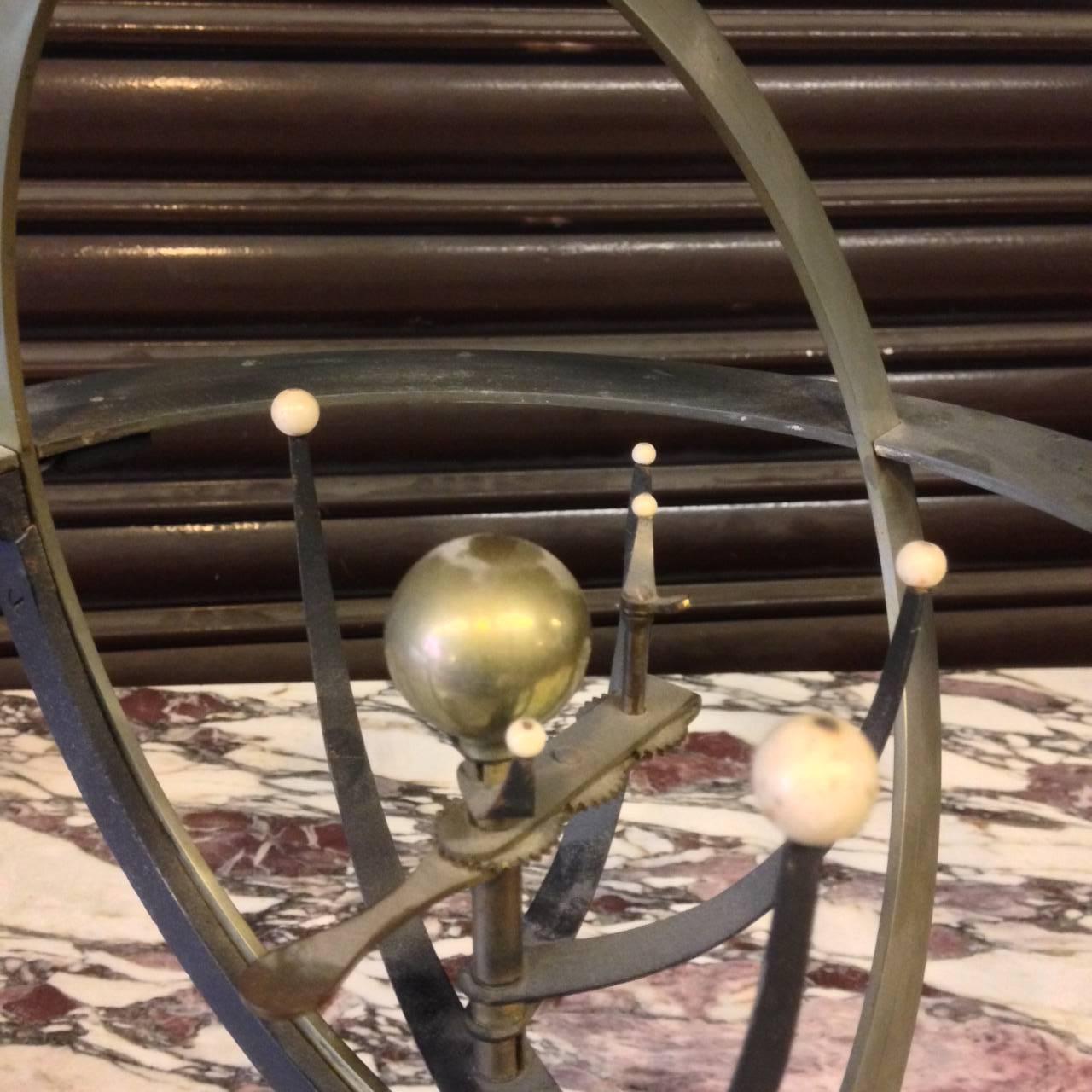 Very beautiful Copernicus armillary sphere. Diem Model middle of the 19th century. Burst of wood on the base bottom. One small ball missing. Engraved brass circle. Very rare and in very good condition.