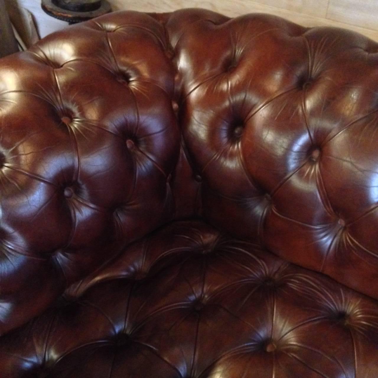 20th Century Chesterfield Sofa For Sale 2