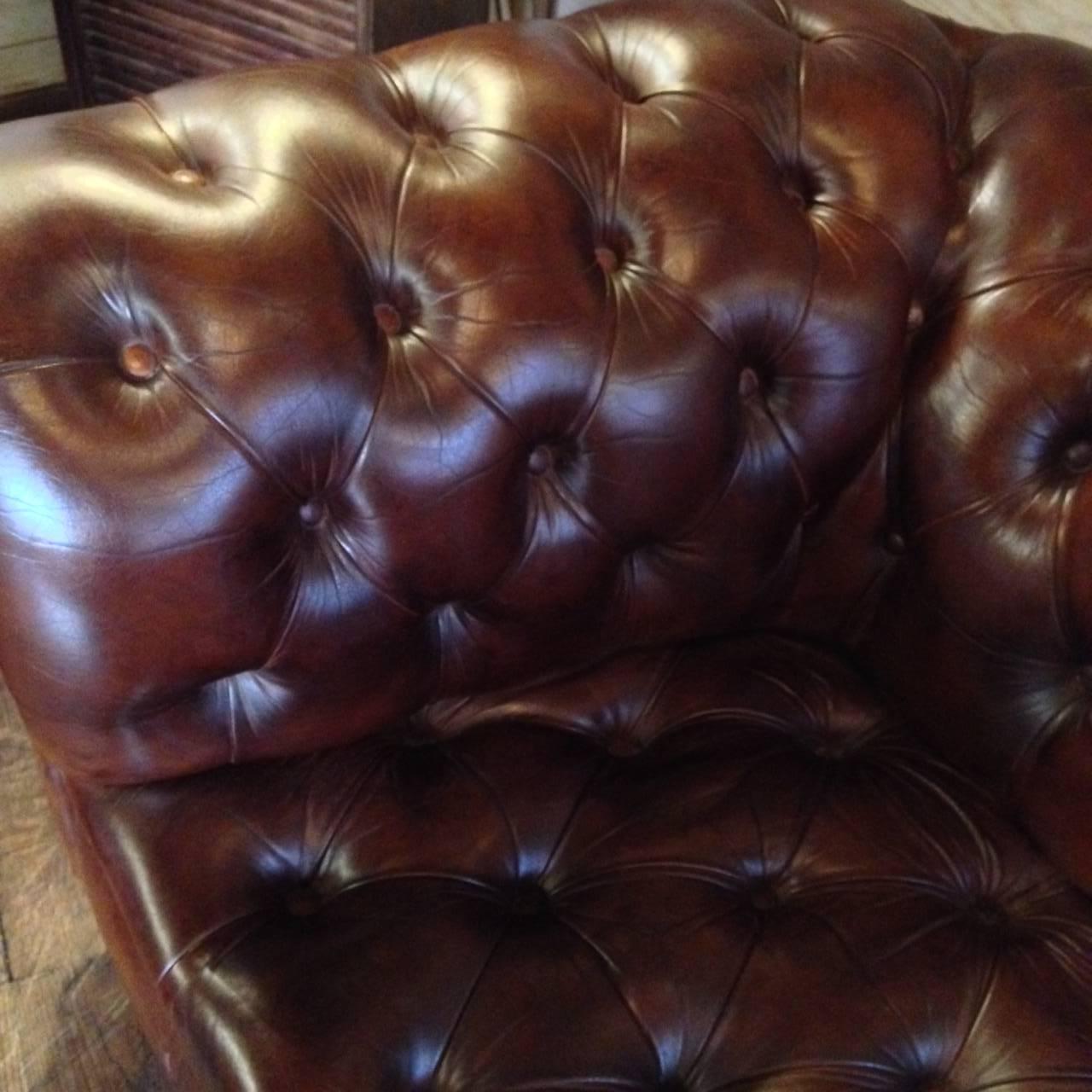 20th Century Chesterfield Sofa For Sale 3