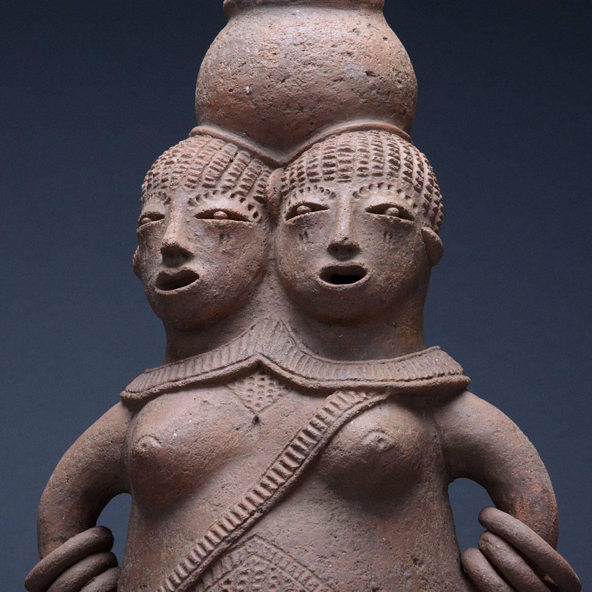 Tribal African Mangbetu Terracotta Vessel in the Shape of Conjoined Twins For Sale