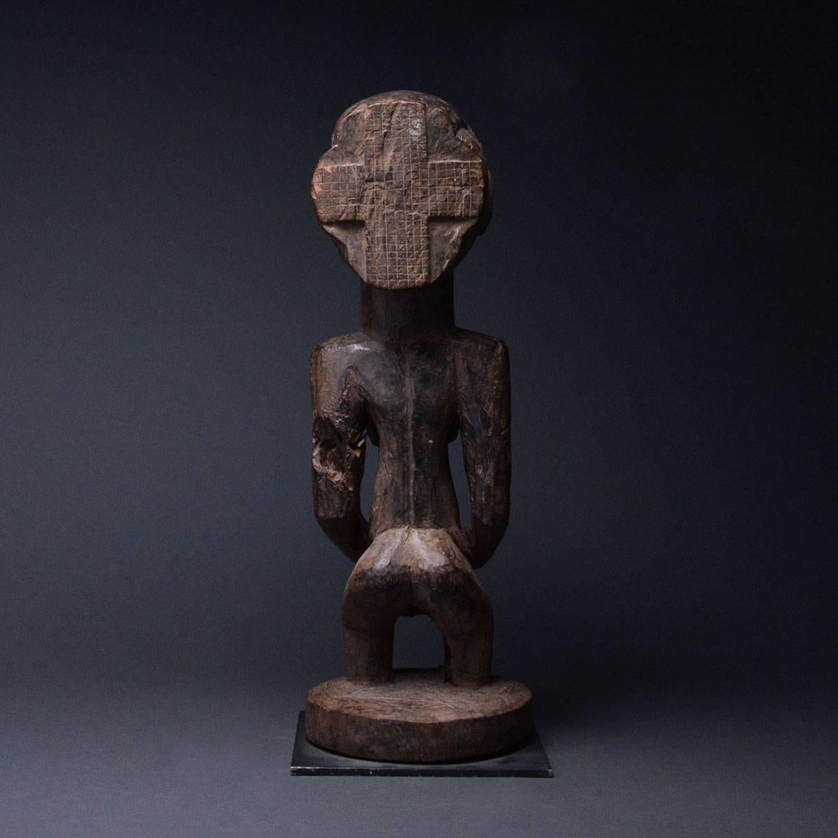 Tribal African Hemba Wooden Sculpture of a Woman For Sale