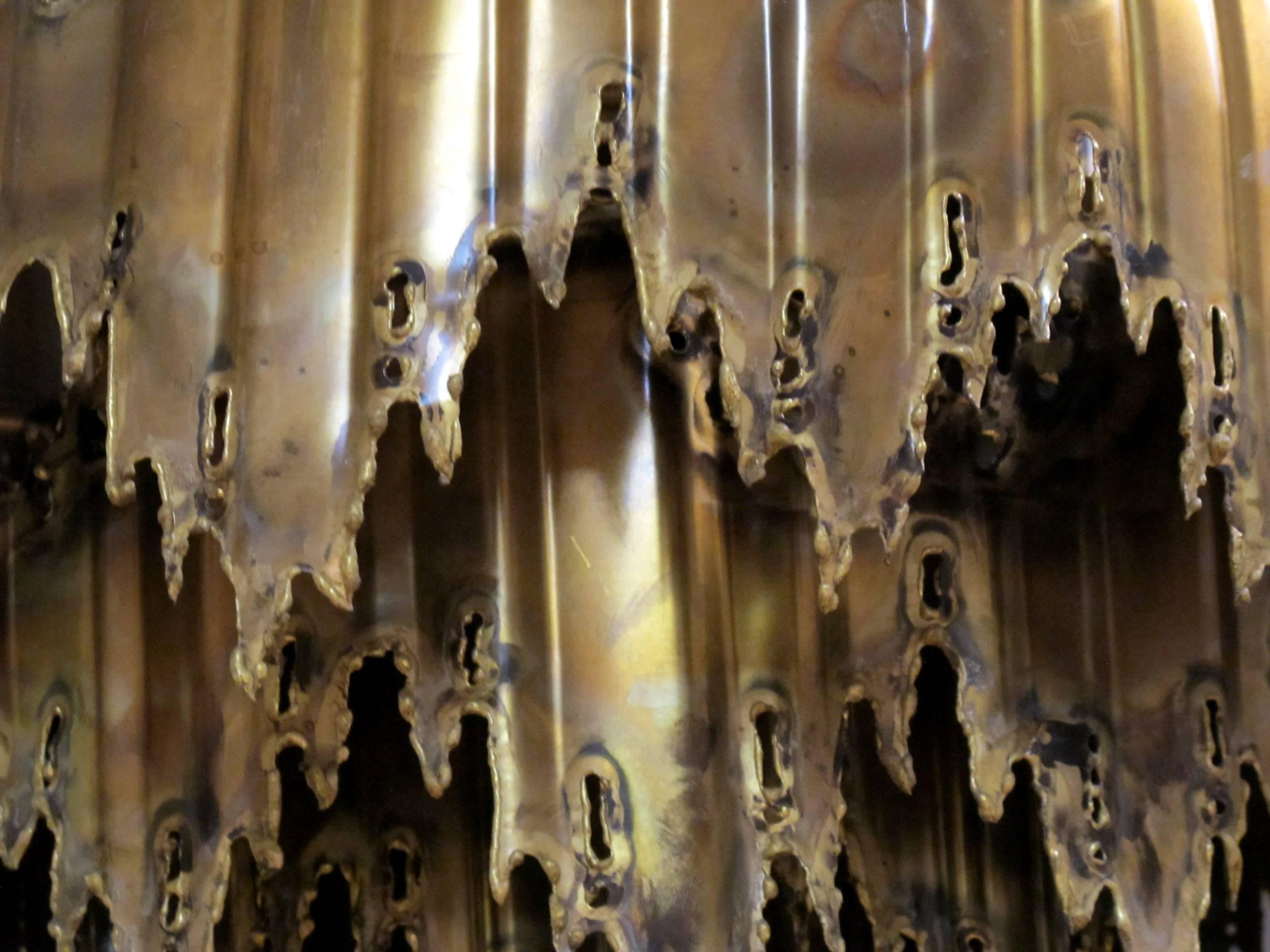 Late 20th Century Brutalist Tourch Cut Chandelier For Sale