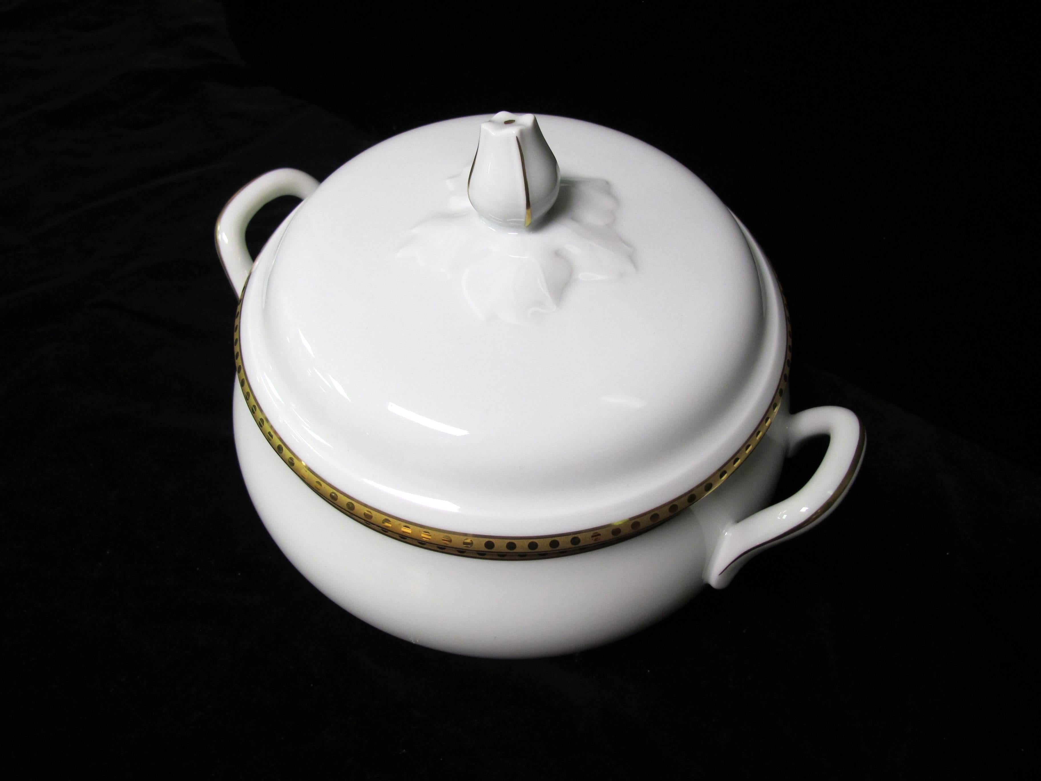 Tiffany & Co. soup tureen and lid. Measures: 10.5