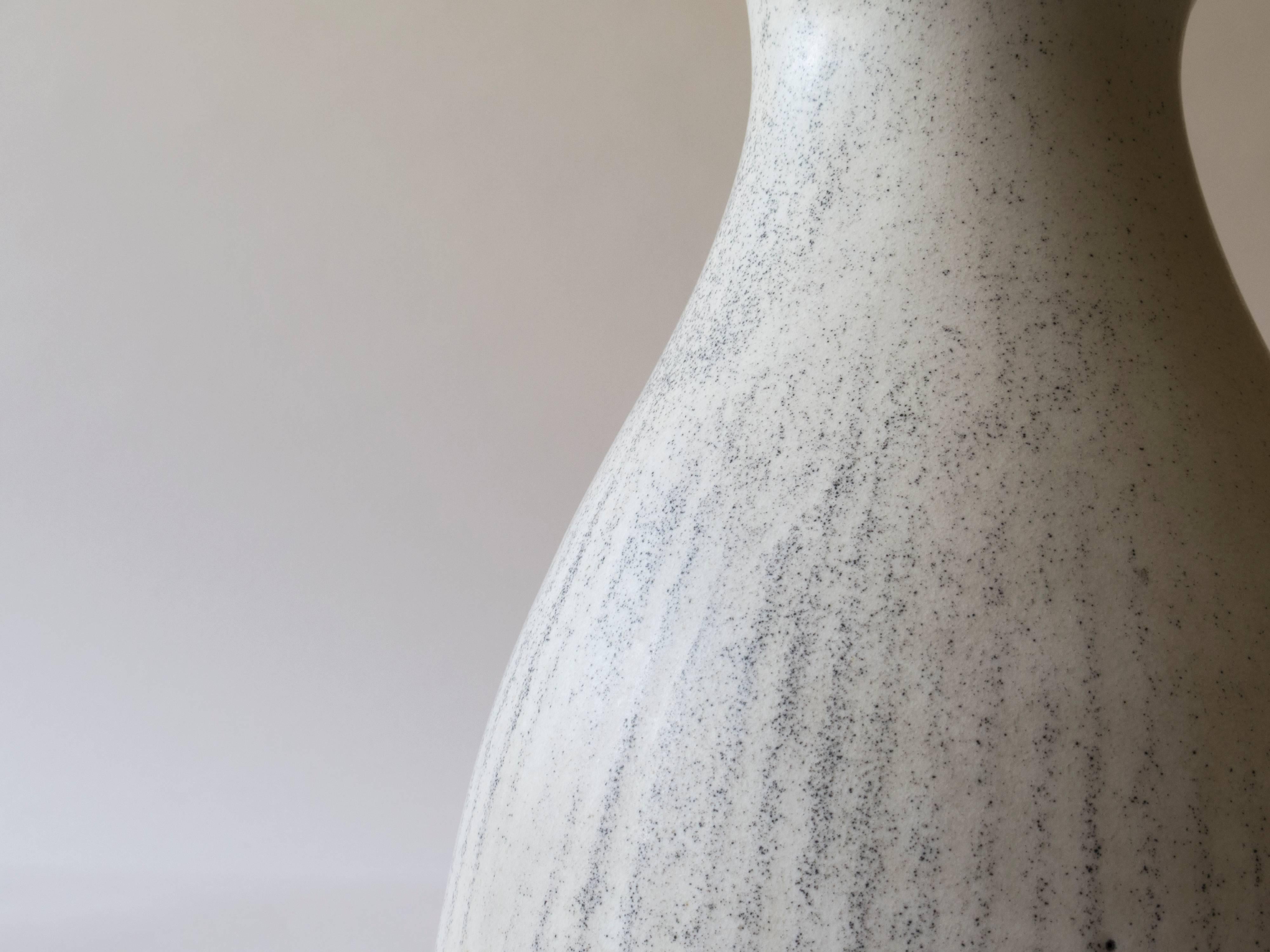 Svend Hammershøi for Kähler, Rare Three-Lobed Black & White Glazed Ceramic Vase In Good Condition In Philadelphia, PA