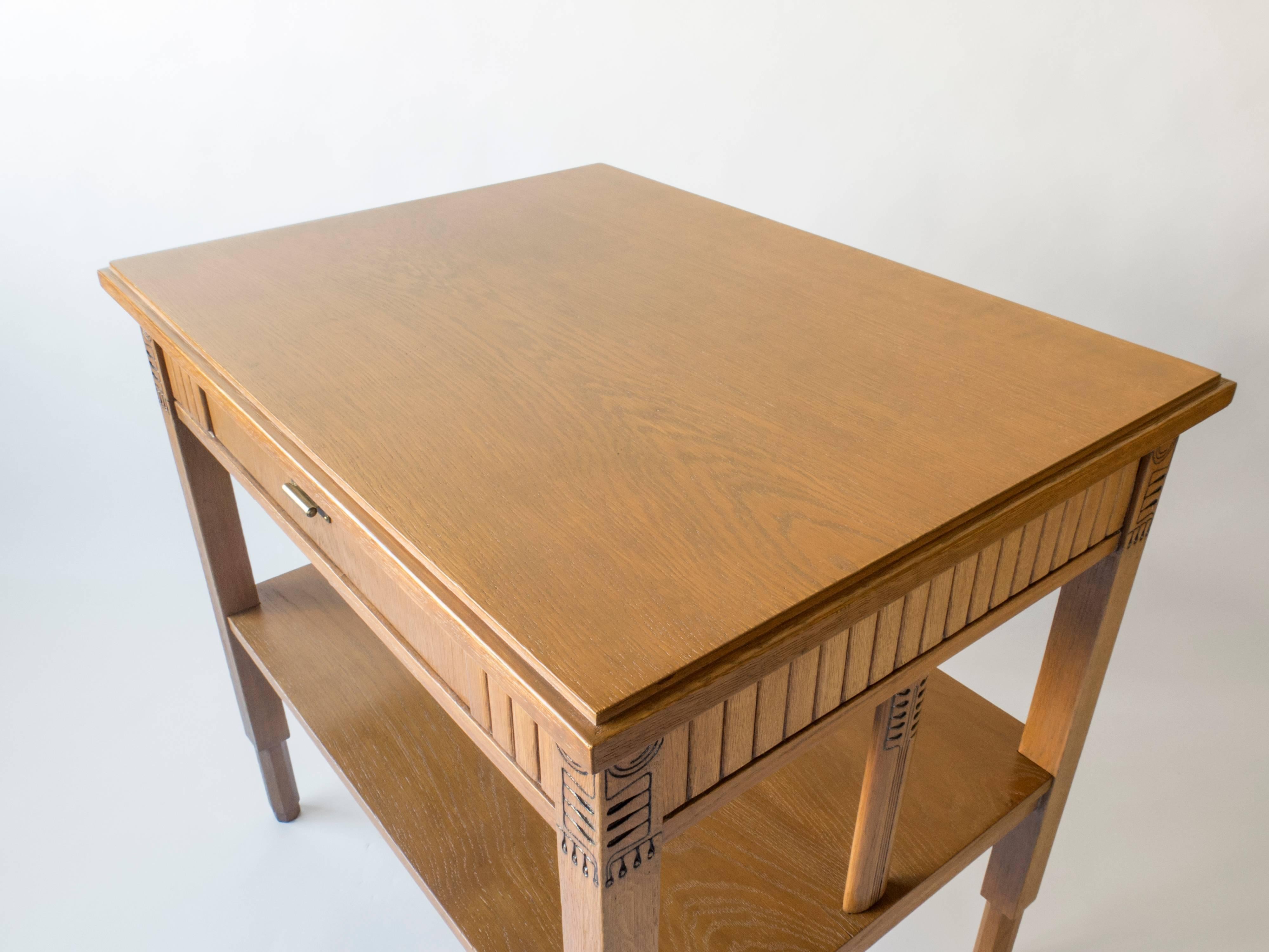 Manner of Eliel Saarinen, Finnish Carved Oak Two-Tier Jugend Sideboard or Table In Good Condition In Philadelphia, PA