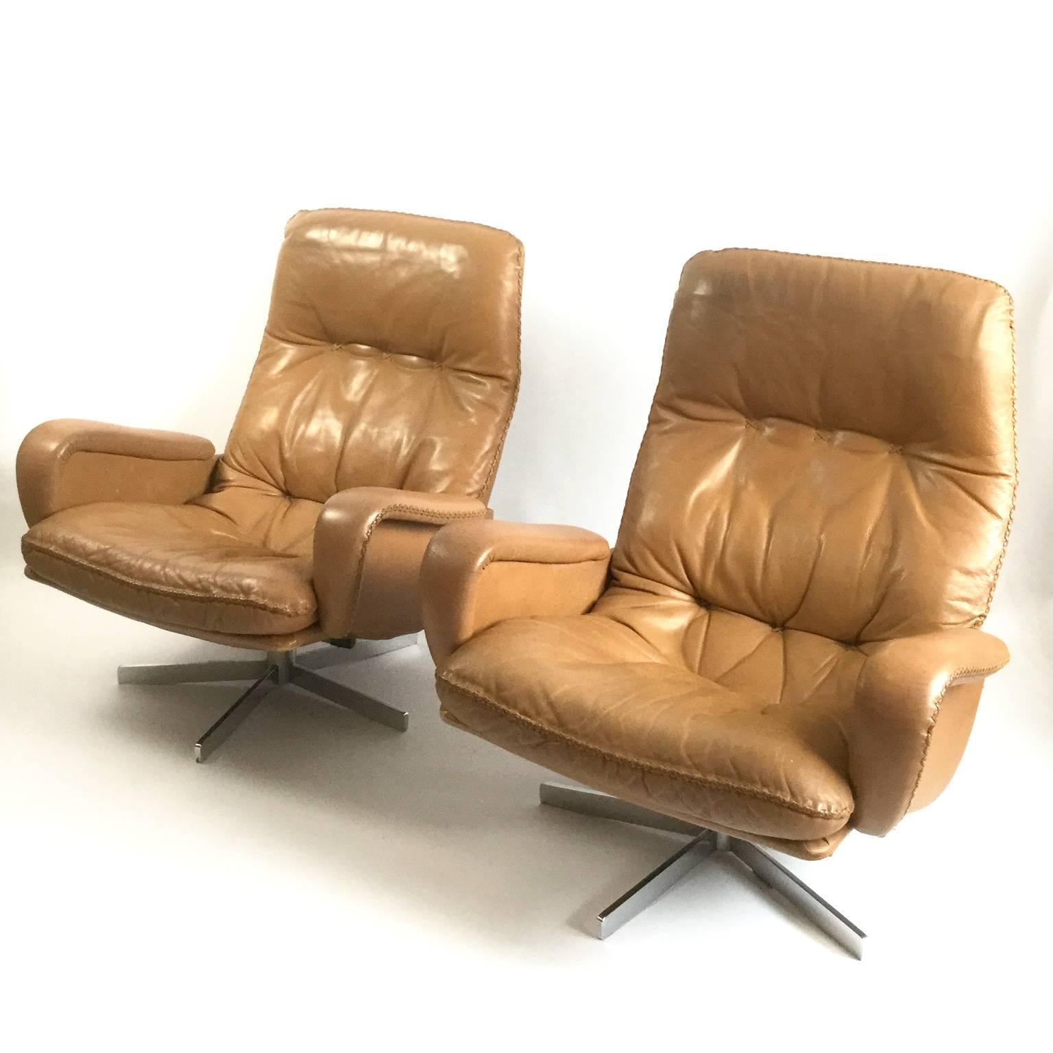 Mid-Century Modern Pair of De Sede S231 James Bond Armchairs with Ottoman, 1960s For Sale
