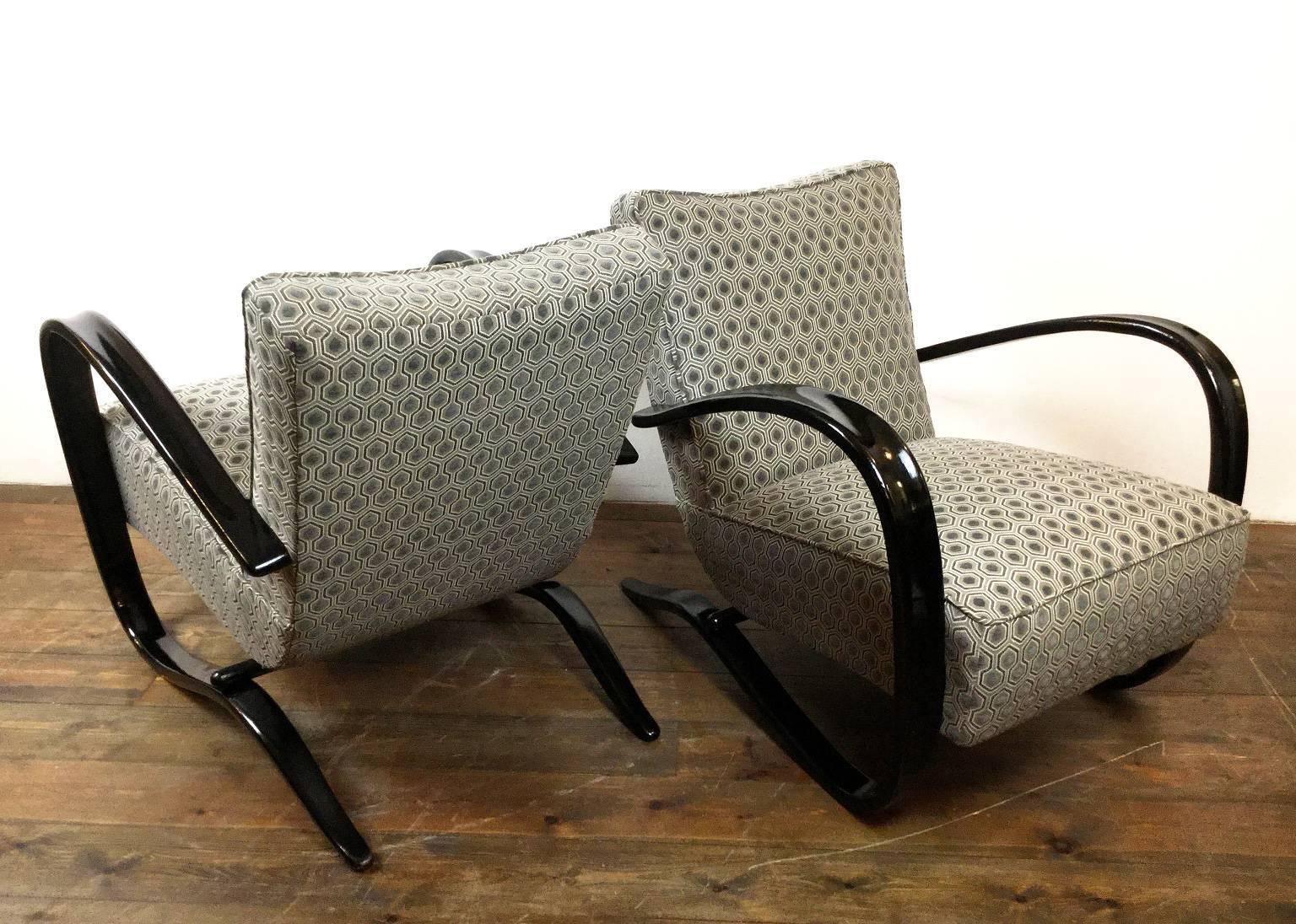 Mid-20th Century Jindrich Halabala pair of lounge chairs H269 For Sale