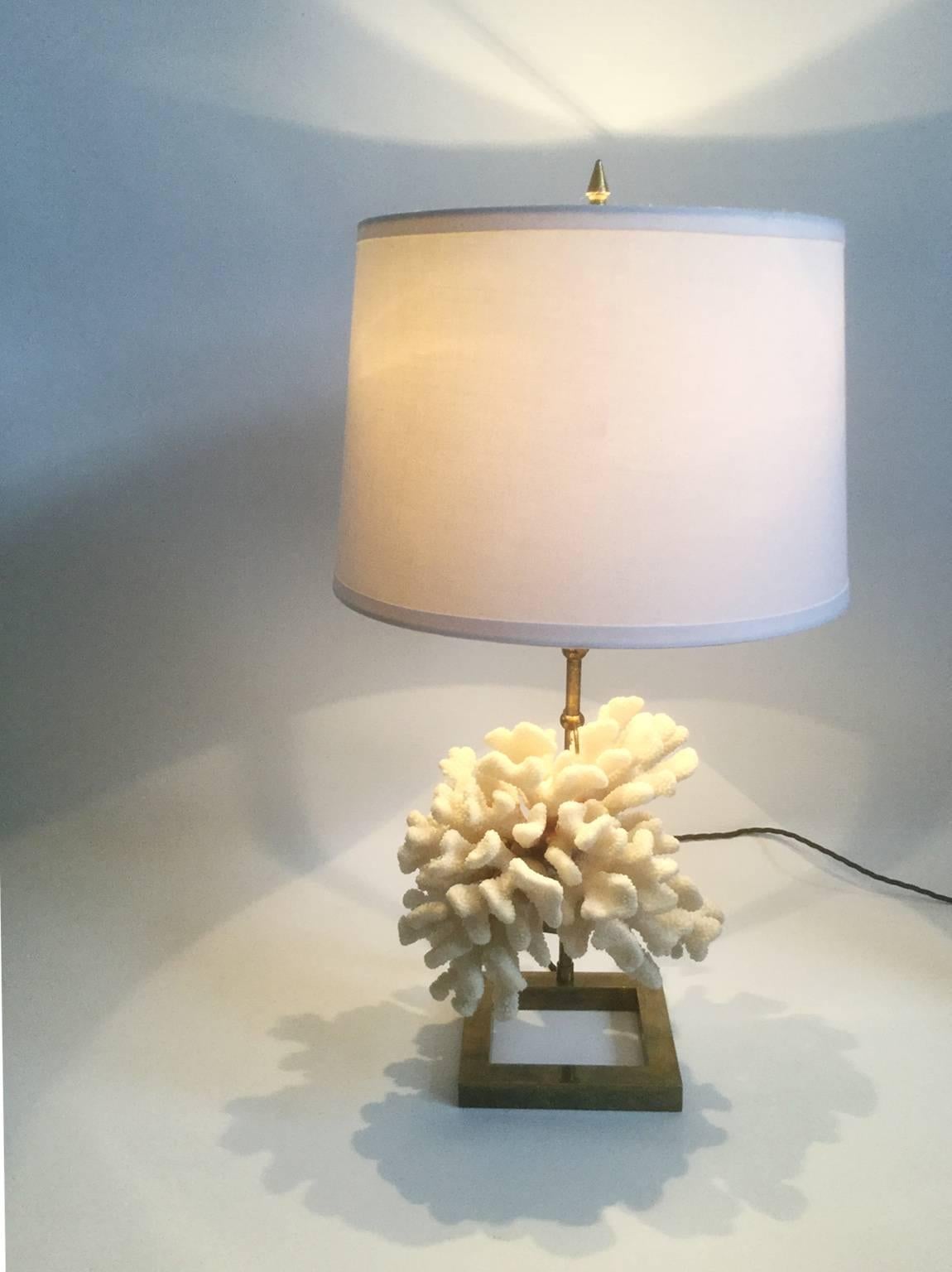 20th Century 1970s Coral Brass Table Lamp For Sale