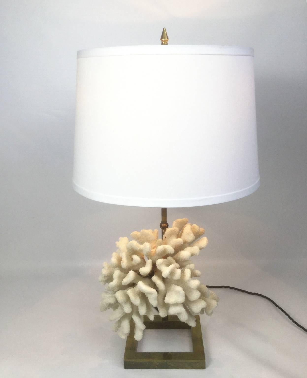 1970s Coral Brass Table Lamp For Sale 1