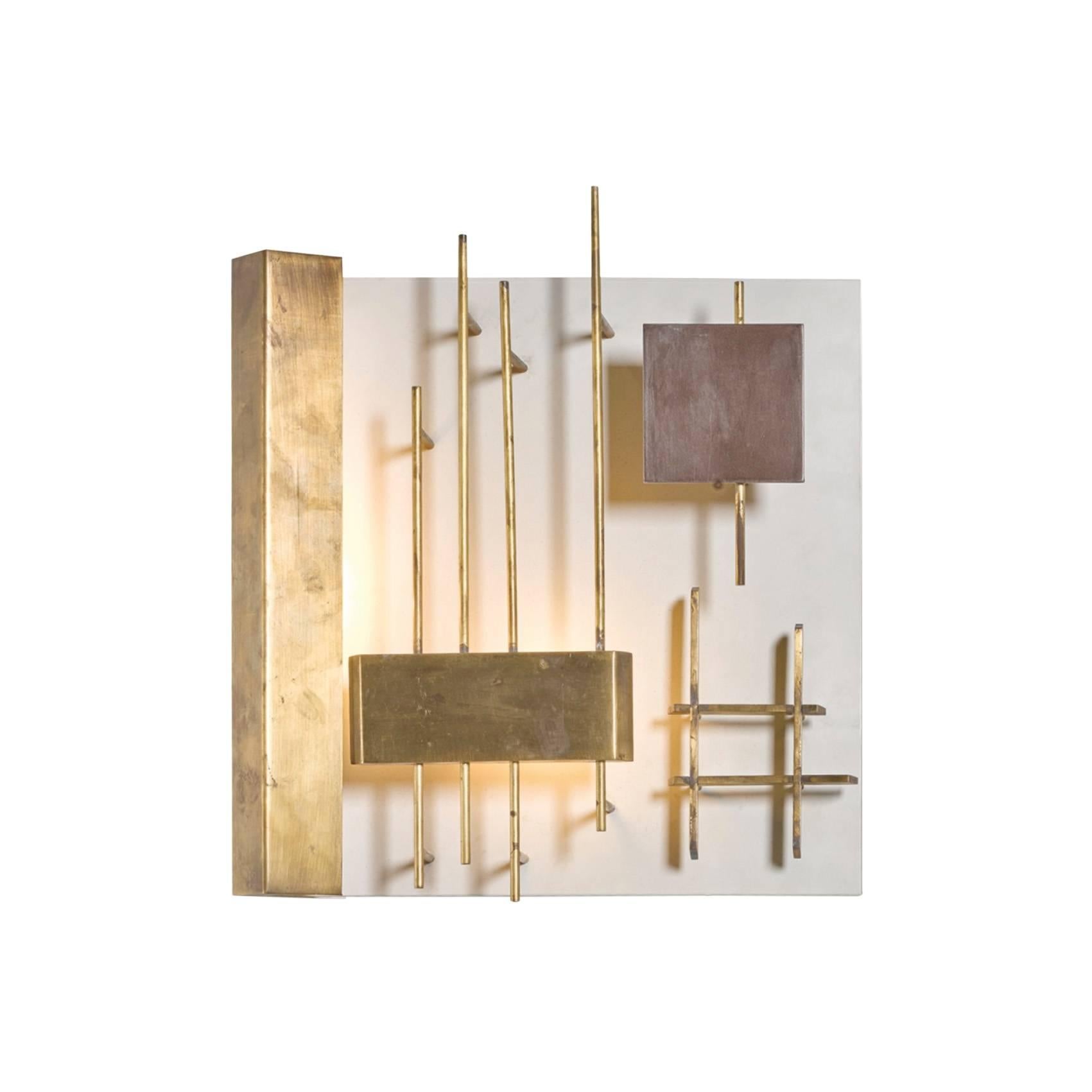 Pair of wall lights Quadri Luminosi, model numbers 575 and 576 designed by Gio Ponti, circa 1960. Manufactured by Lumi, Italy. Brass, tubular brass, painted metal.

Dimensions: H 56 x W 40 x D 10 cm.