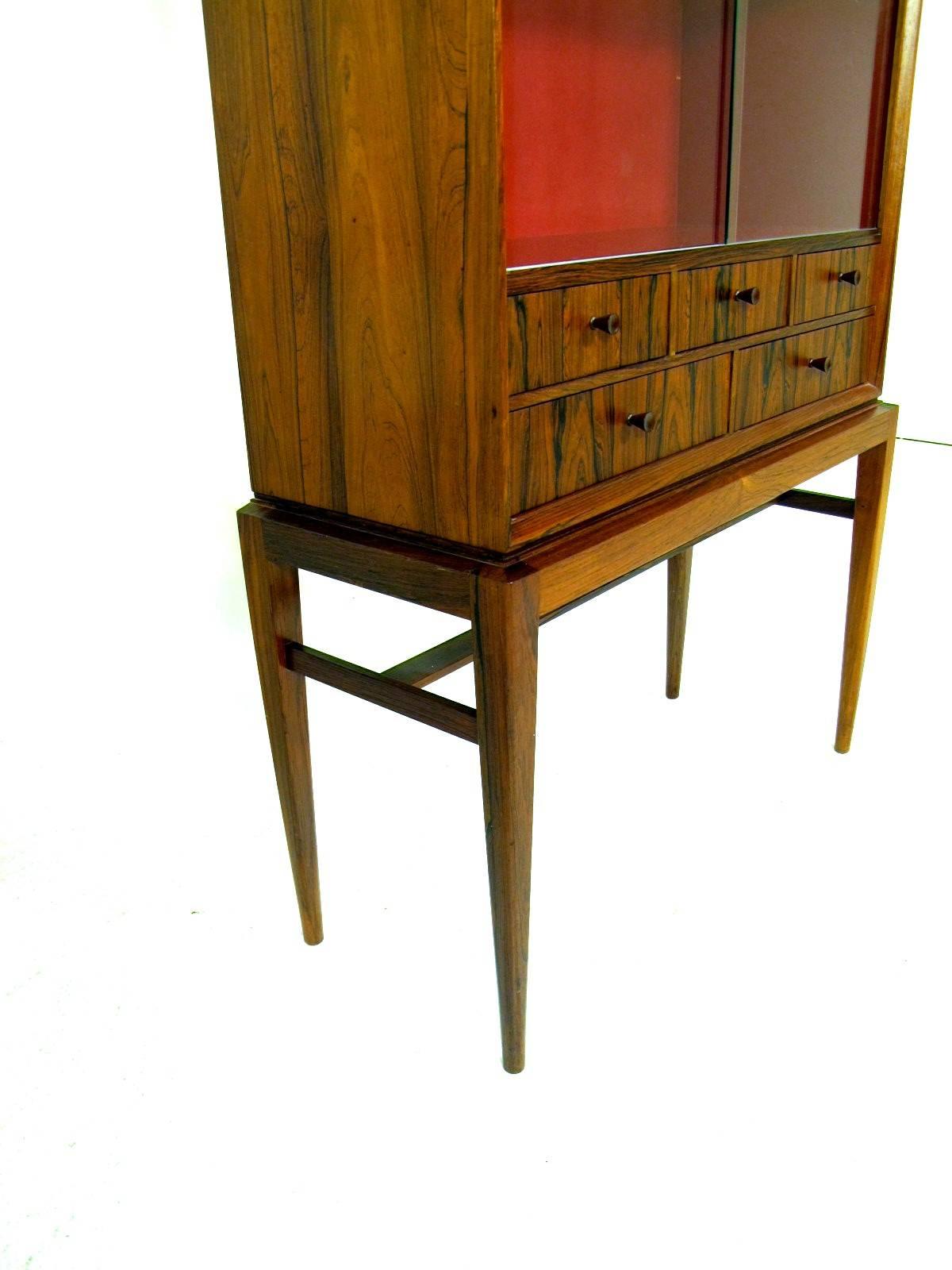 Swedish Scandinavian Mid-Century Rosewood Display Cabinet Designed by Svante Skogh