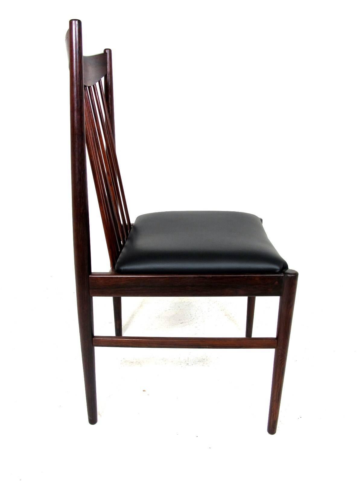 Danish Beautiful Set of Six Rosewood High Back Dining Chairs, Model 422, Arne Vodder For Sale