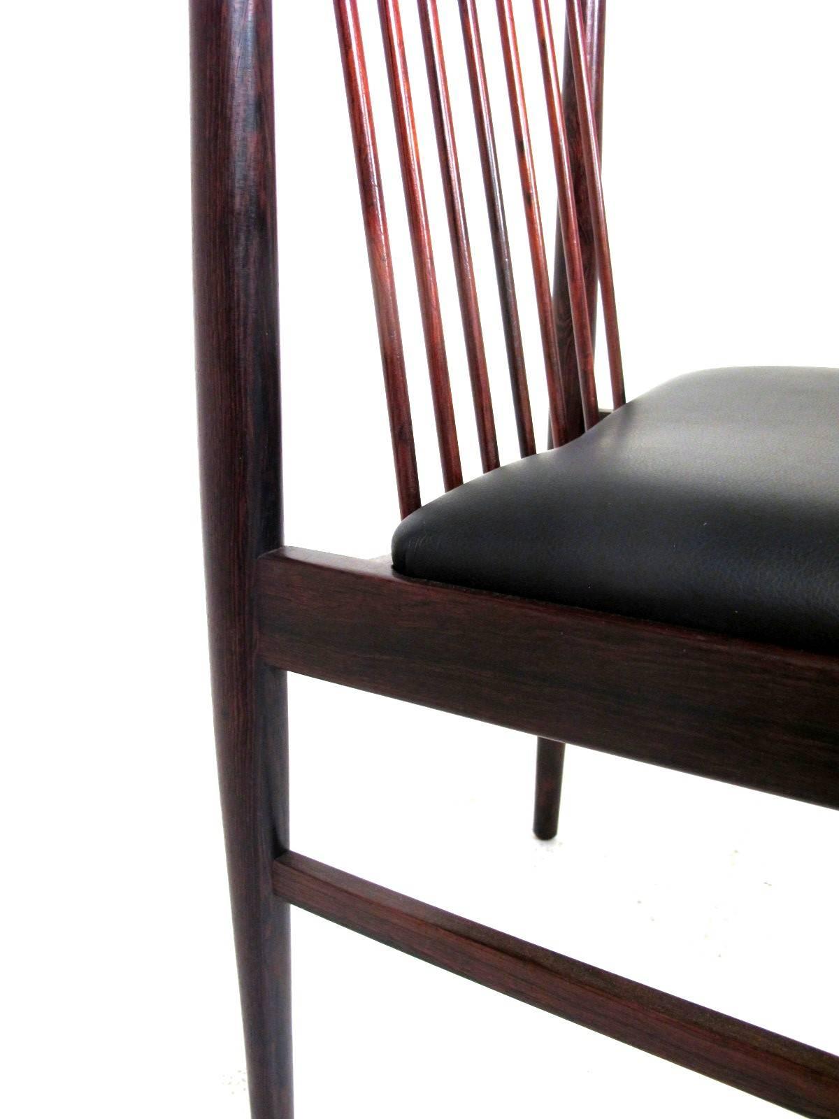 Beautiful Set of Six Rosewood High Back Dining Chairs, Model 422, Arne Vodder For Sale 1