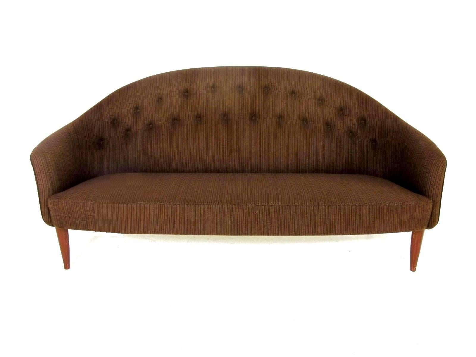 Three-seat sofa 