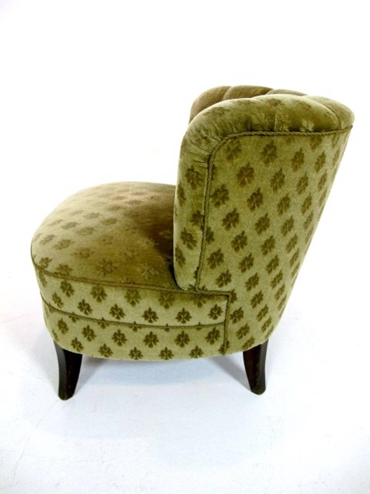 Mid-Century Modern Beautiful Fan Backed Swedish Upholstered Lounge Chair, 1940s For Sale