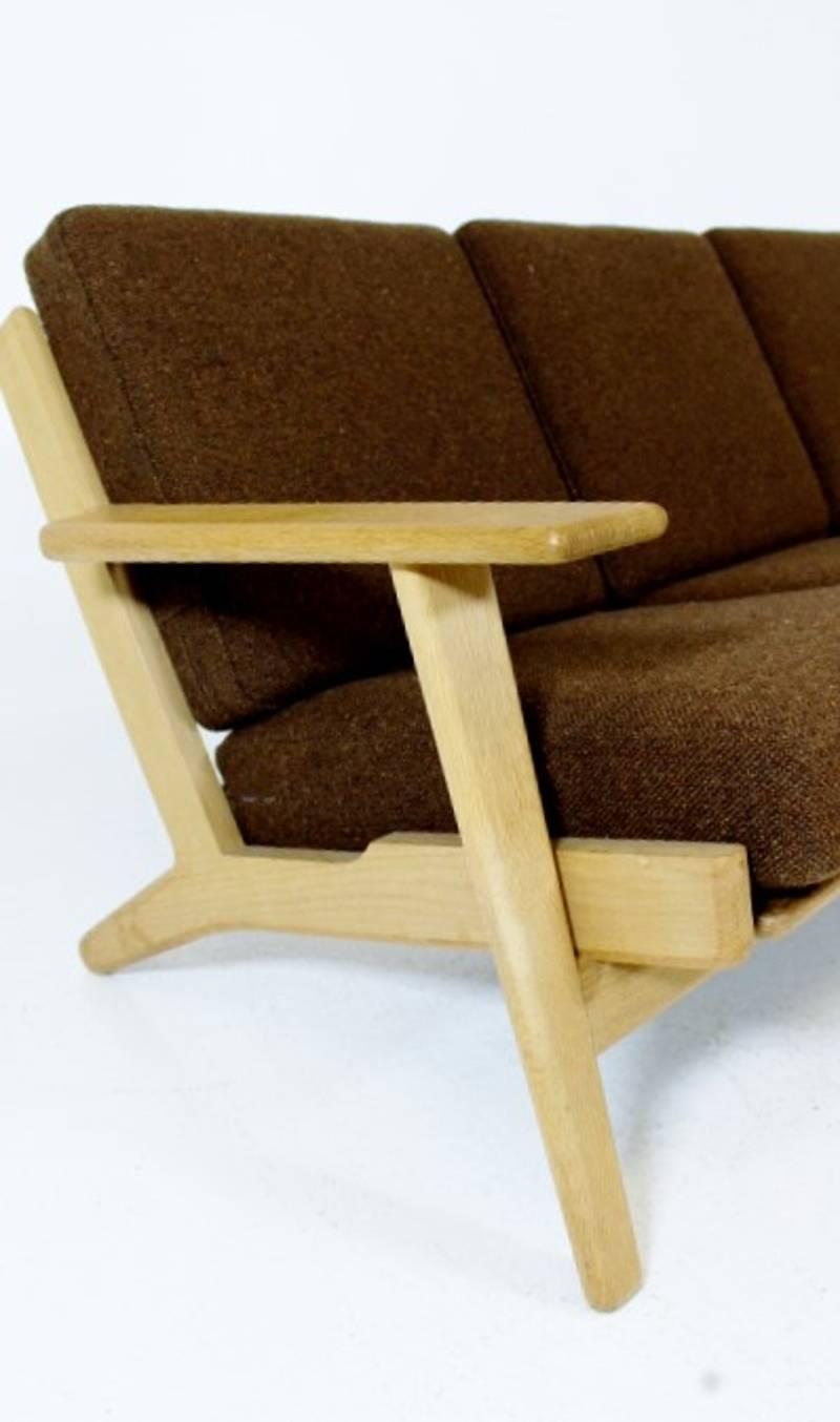 Scandinavian Modern Three-Seat Sofa GE 290 Designed by Hans J. Wegner for GETAMA