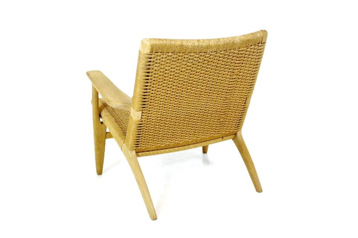 Danish Hans J Wegner CH25 Lounge Chair in Oak and Papercord, 1950s