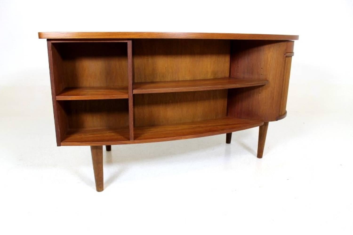 Scandinavian Desk in Teak with Bar Section and Tambourine Door 2