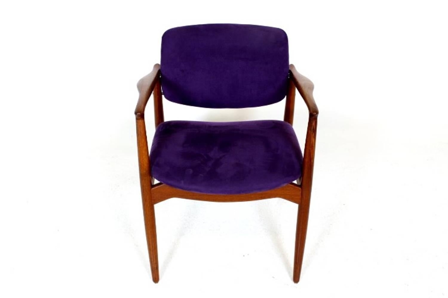 Scandinavian armchair in teak and Alcantara Upholstery design by Erik Buch Model 67 for Ørum Møbelfabrik in the 1960s.
 