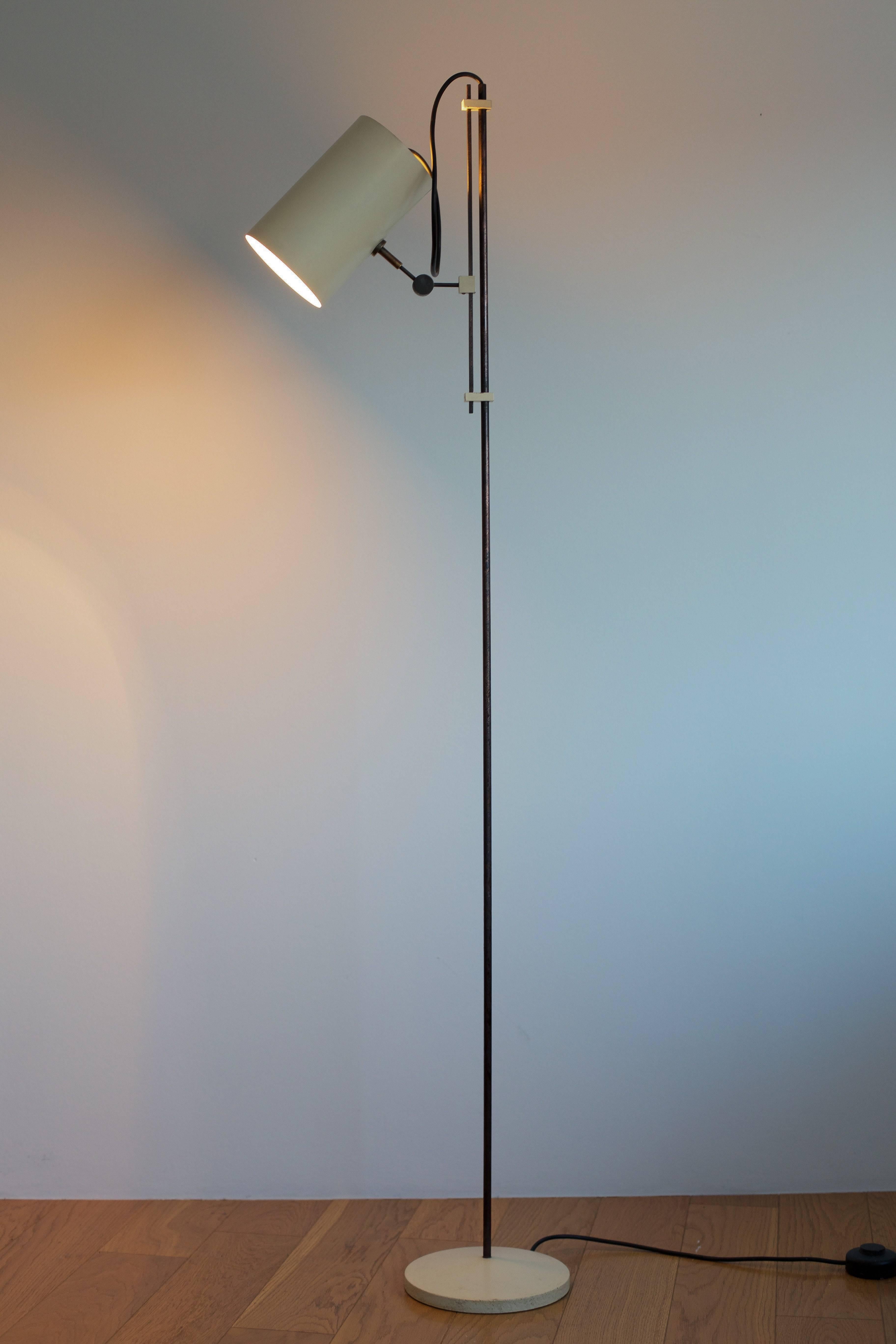 Mid-Century Modern Giuseppe Ostuni Floorlamp, 1955, Oluce For Sale