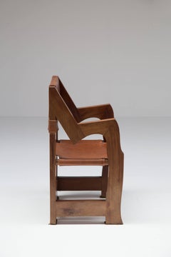 Italian Throne like Chair in Walnut and Leather