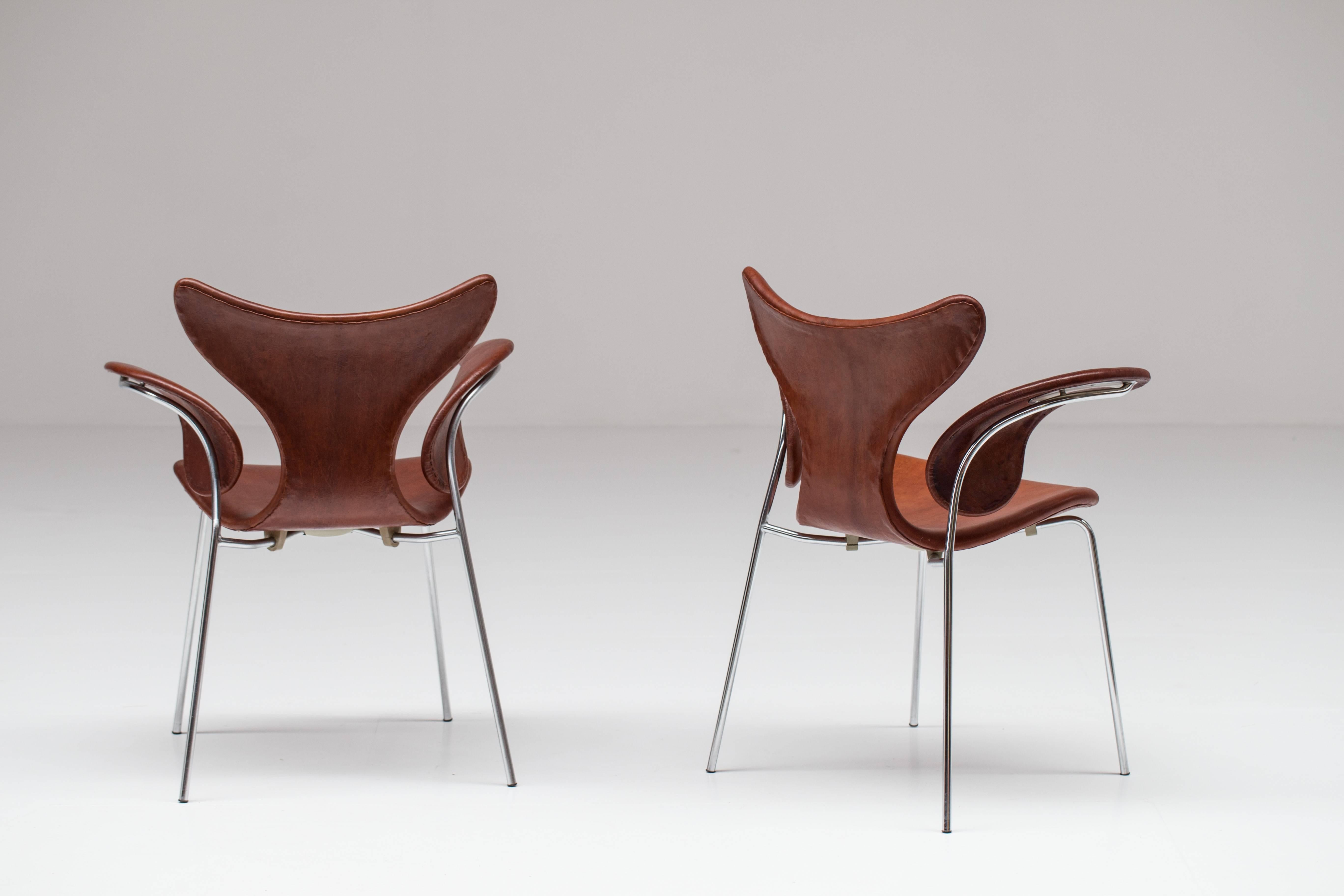 Steel Pair of Leather Seagull Chairs For Sale