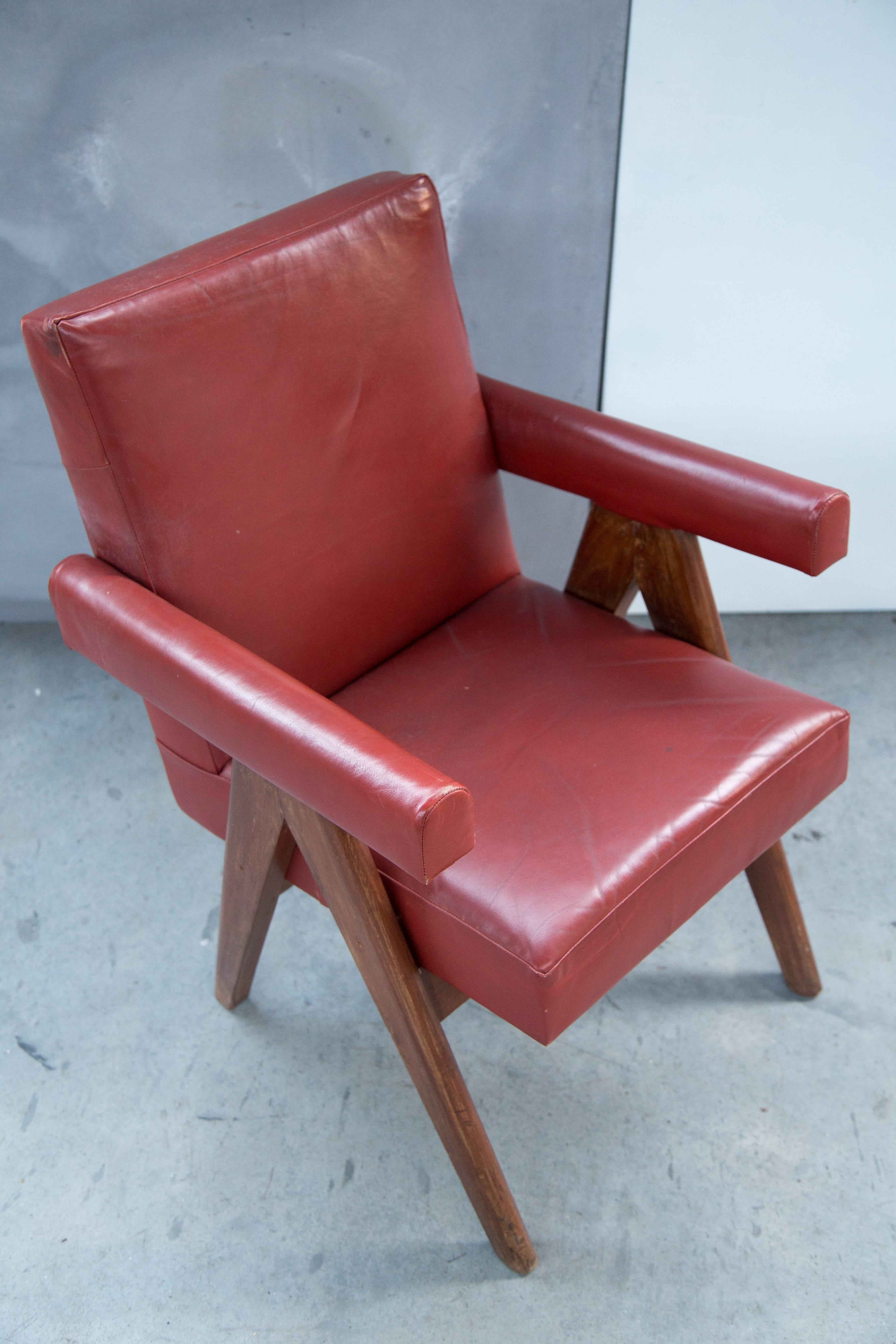 Pair of Pierre Jeanneret Chairs For Sale 3