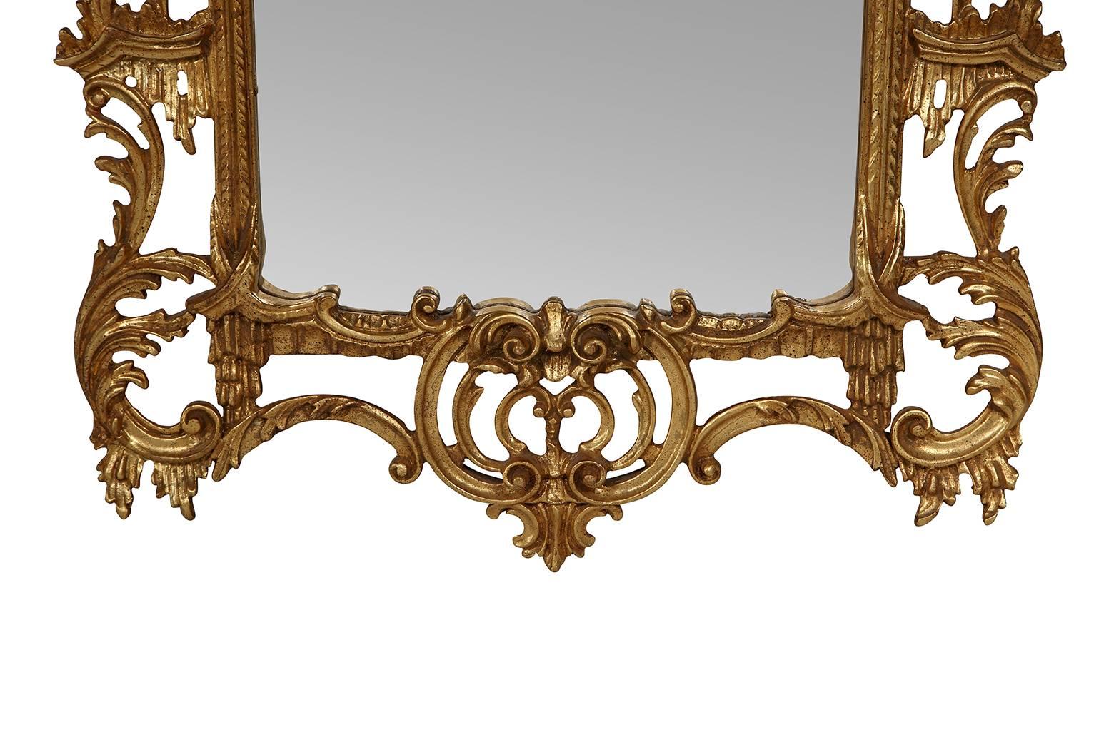 Italian Gilt Chippendale Mirror In Excellent Condition In Cincinnati, OH