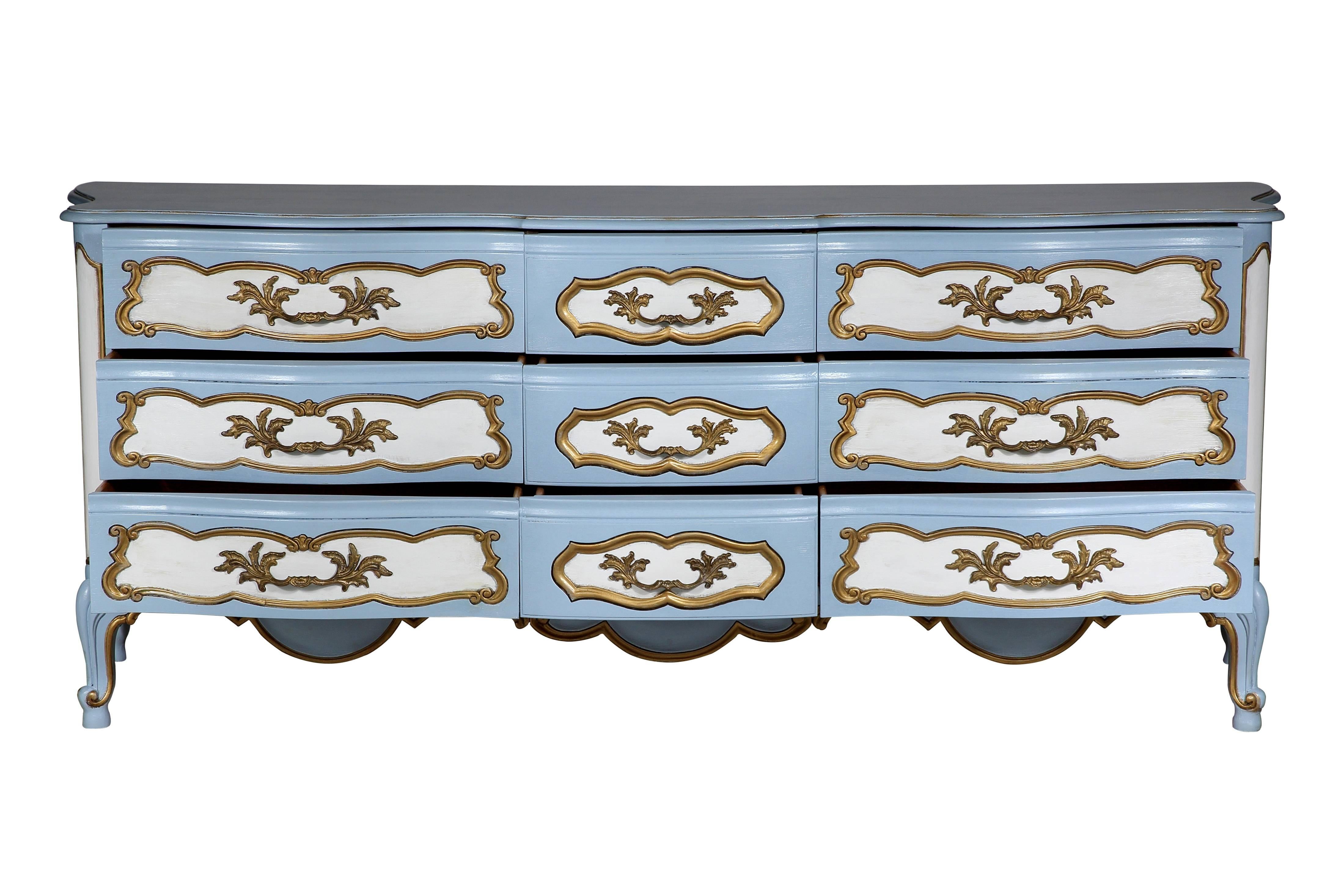 Karges Blue and White French Style Dresser In Excellent Condition For Sale In Cincinnati, OH