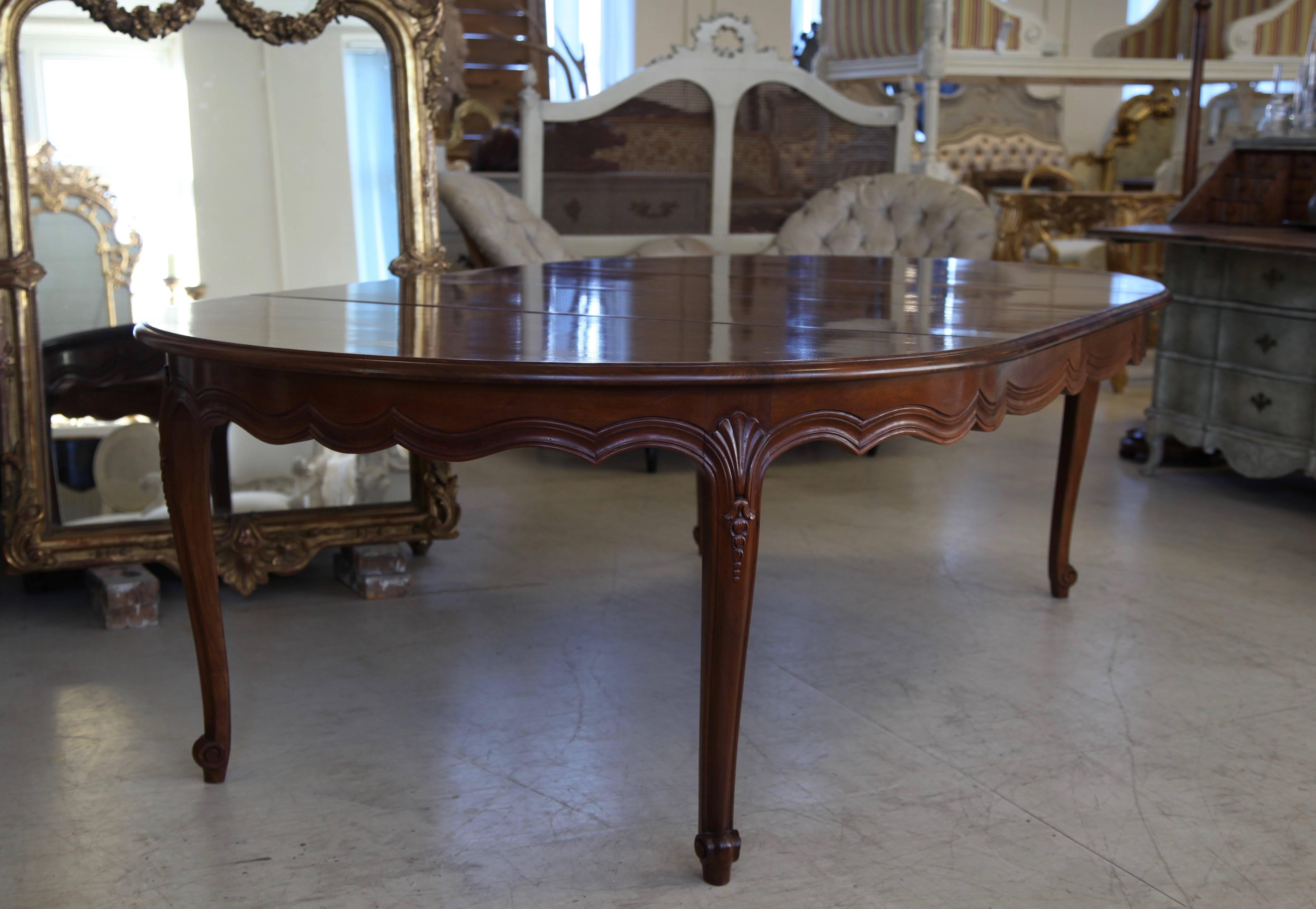 English Louis XV Style Dining Table Hand-Carved in Solid French Walnut For Sale