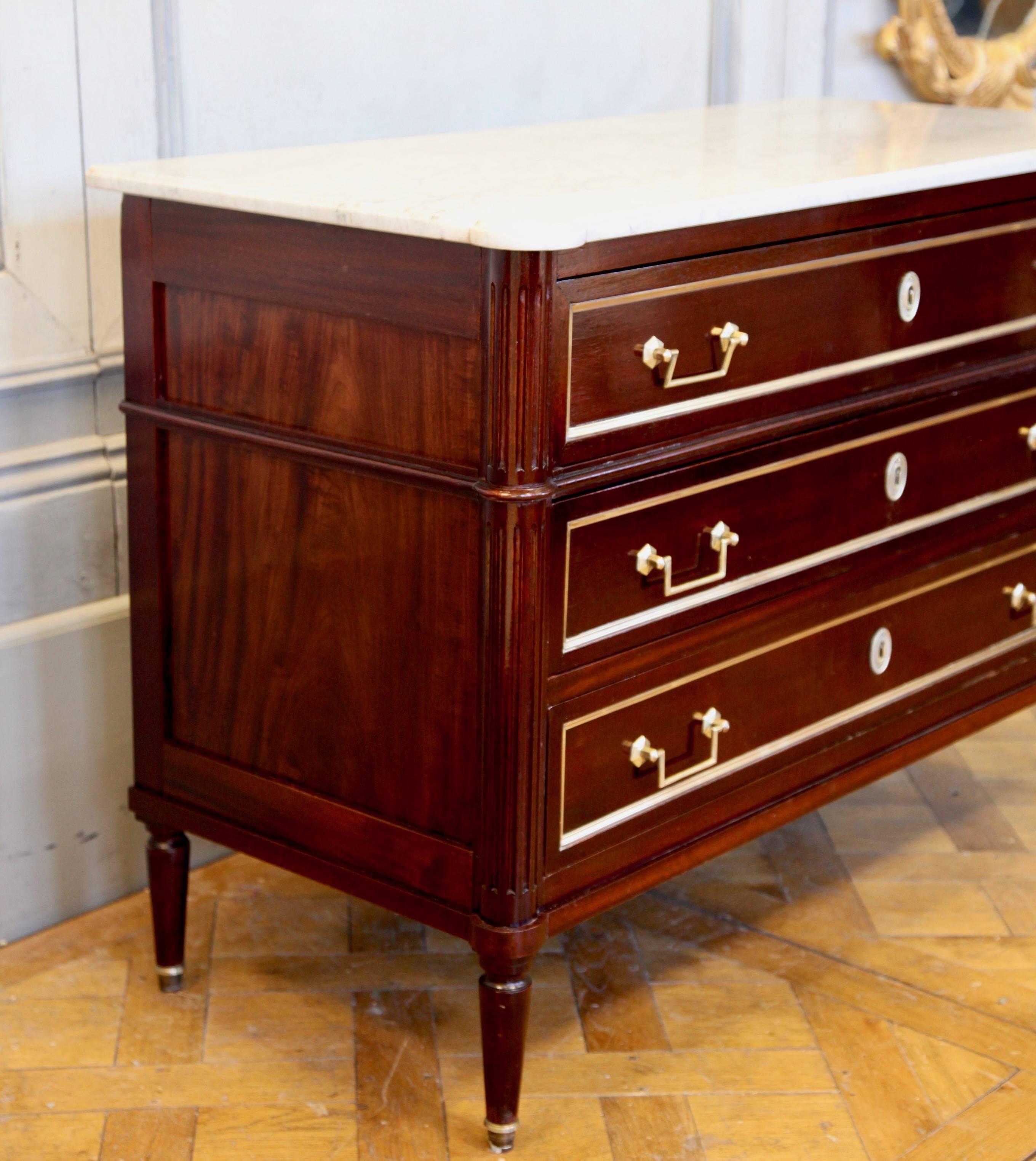 19th Century Louis XVI Style Commode In Good Condition In London, Park Royal