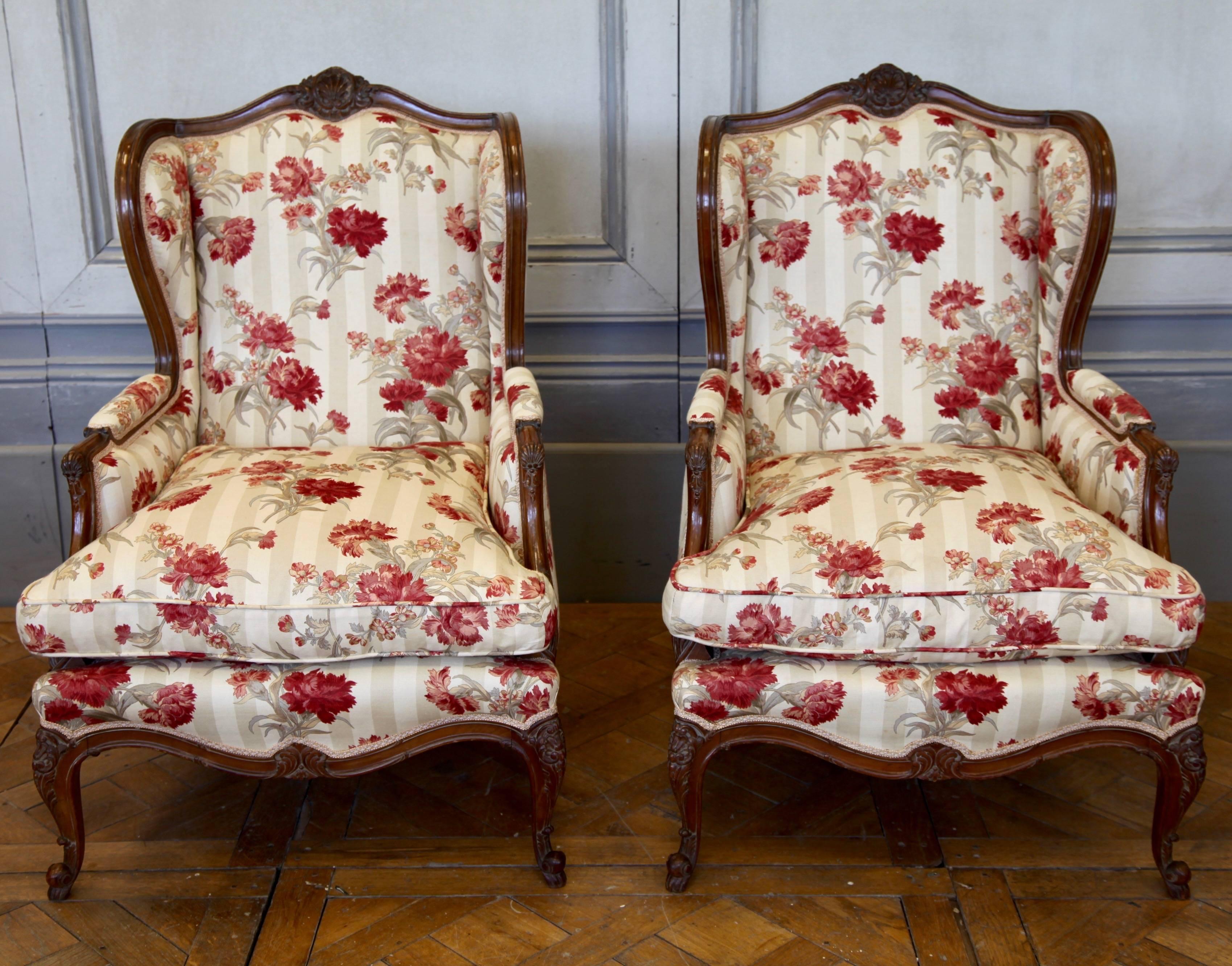 Walnut Charming Pair of Louis XV Style Bergeres