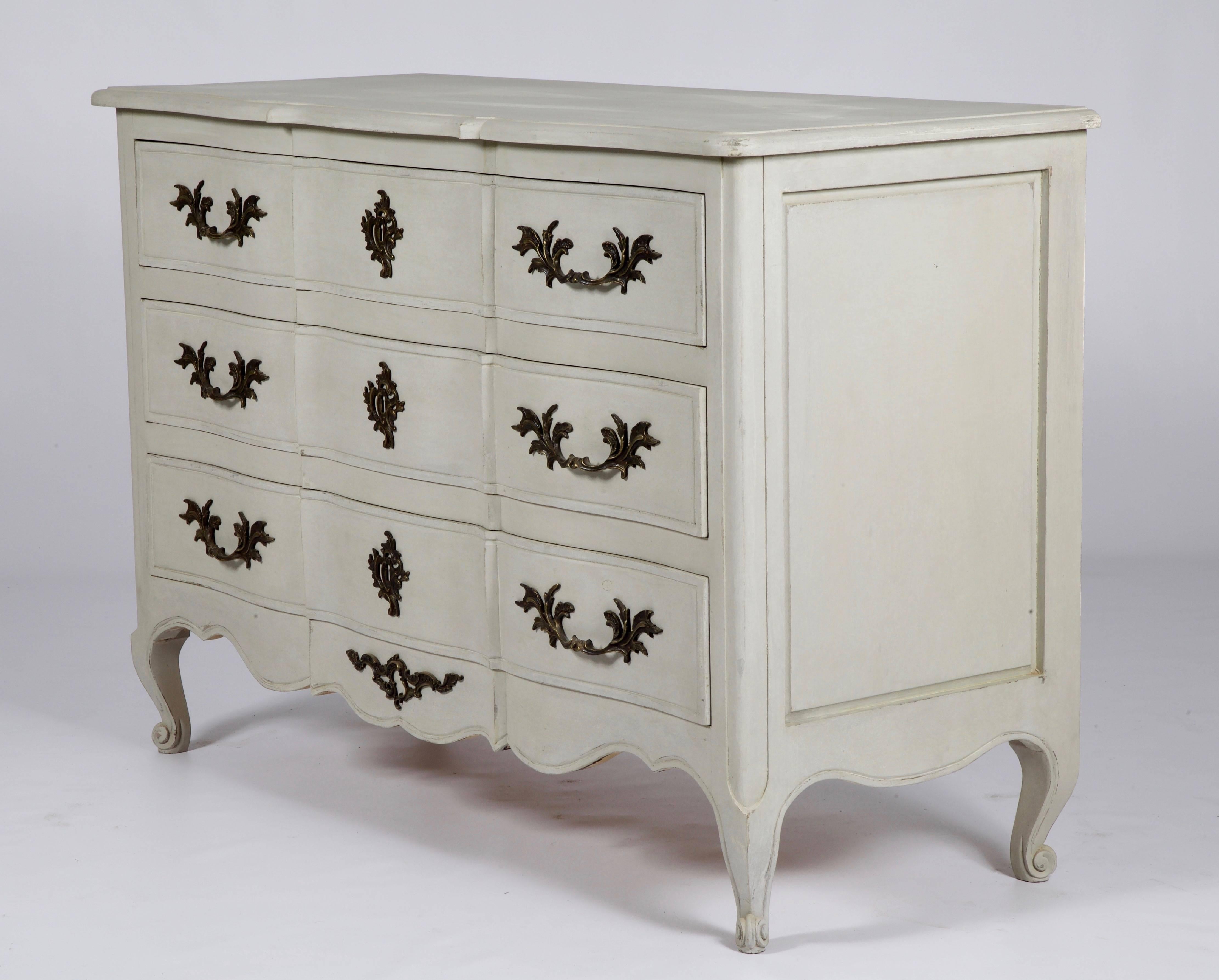 Regency Regence Style painted Chest of Drawers For Sale