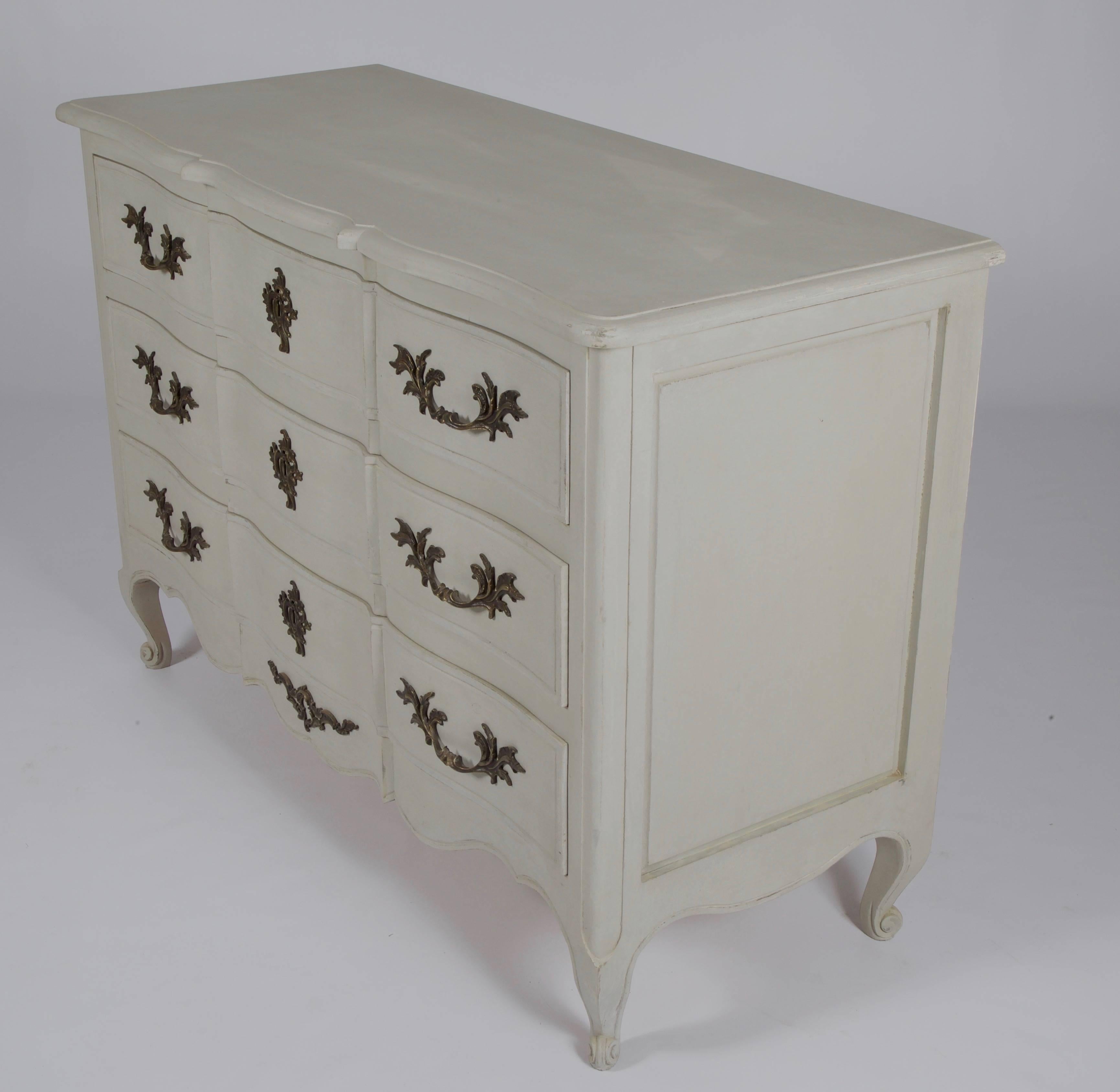 British Regence Style painted Chest of Drawers For Sale