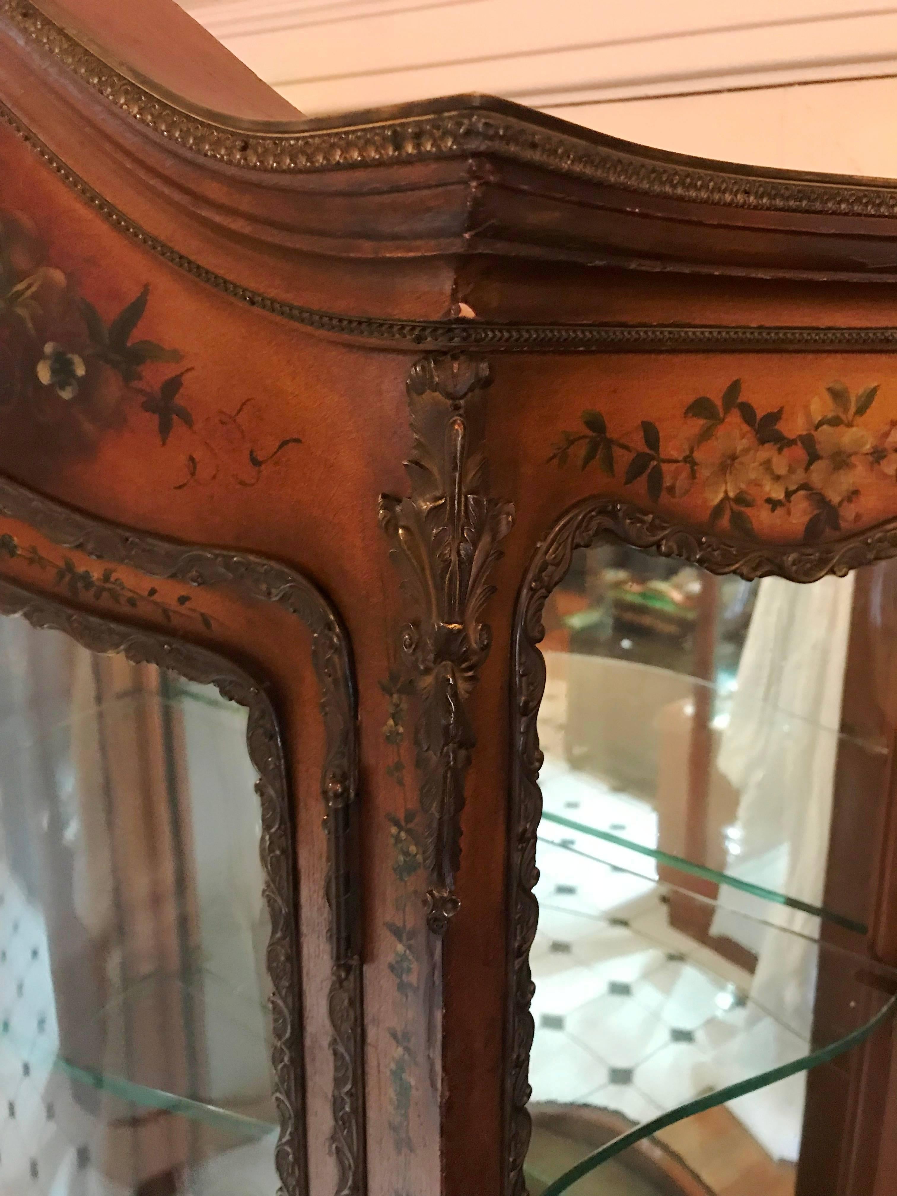 French Vitrine Cabinet, Painted Scene of Lovers, Ormolu, circa 1910 For Sale 2