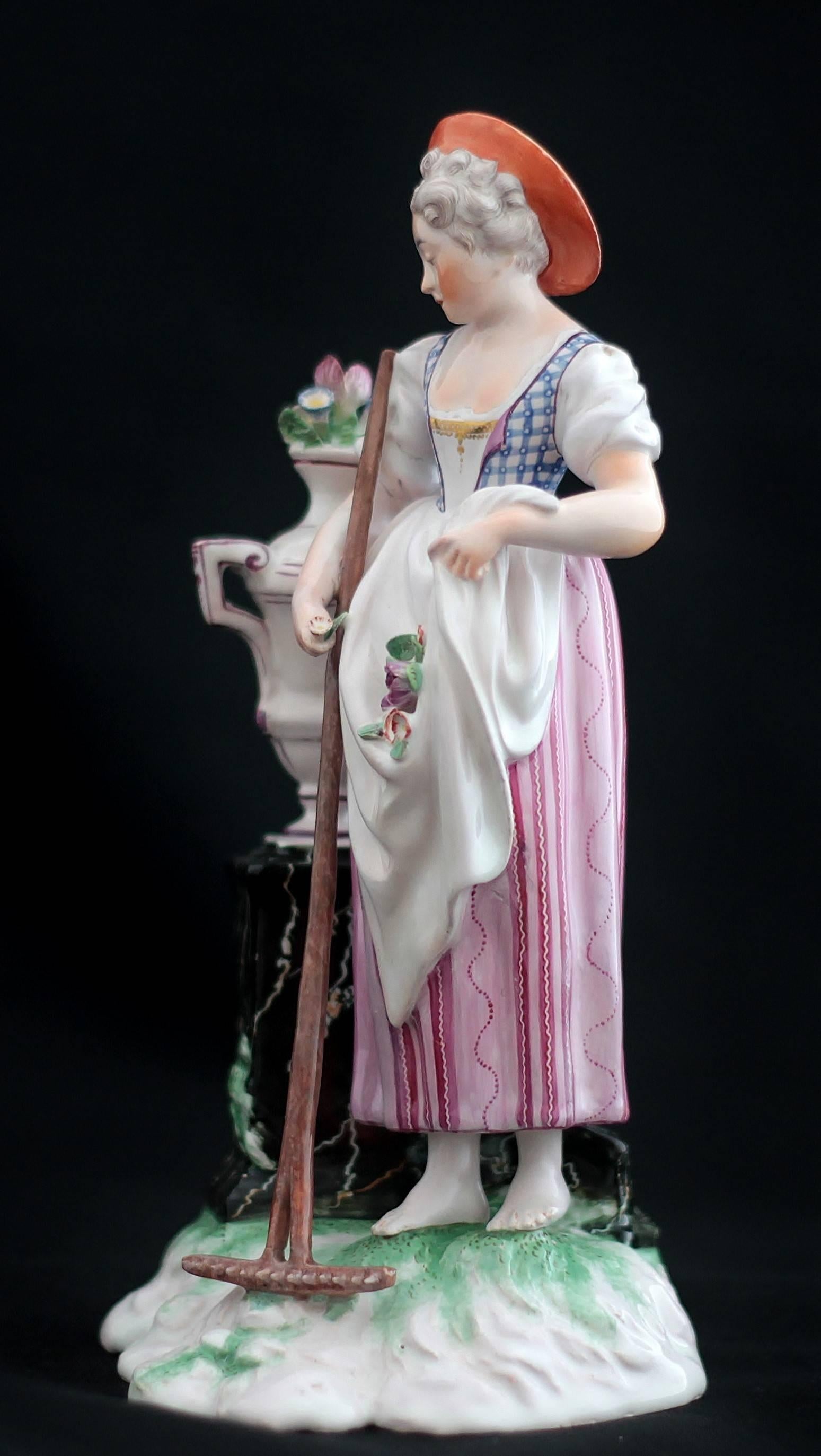Figure of Niderviller Faience 'France' Representing a Young Woman, 18th Century In Good Condition In Paris, FR