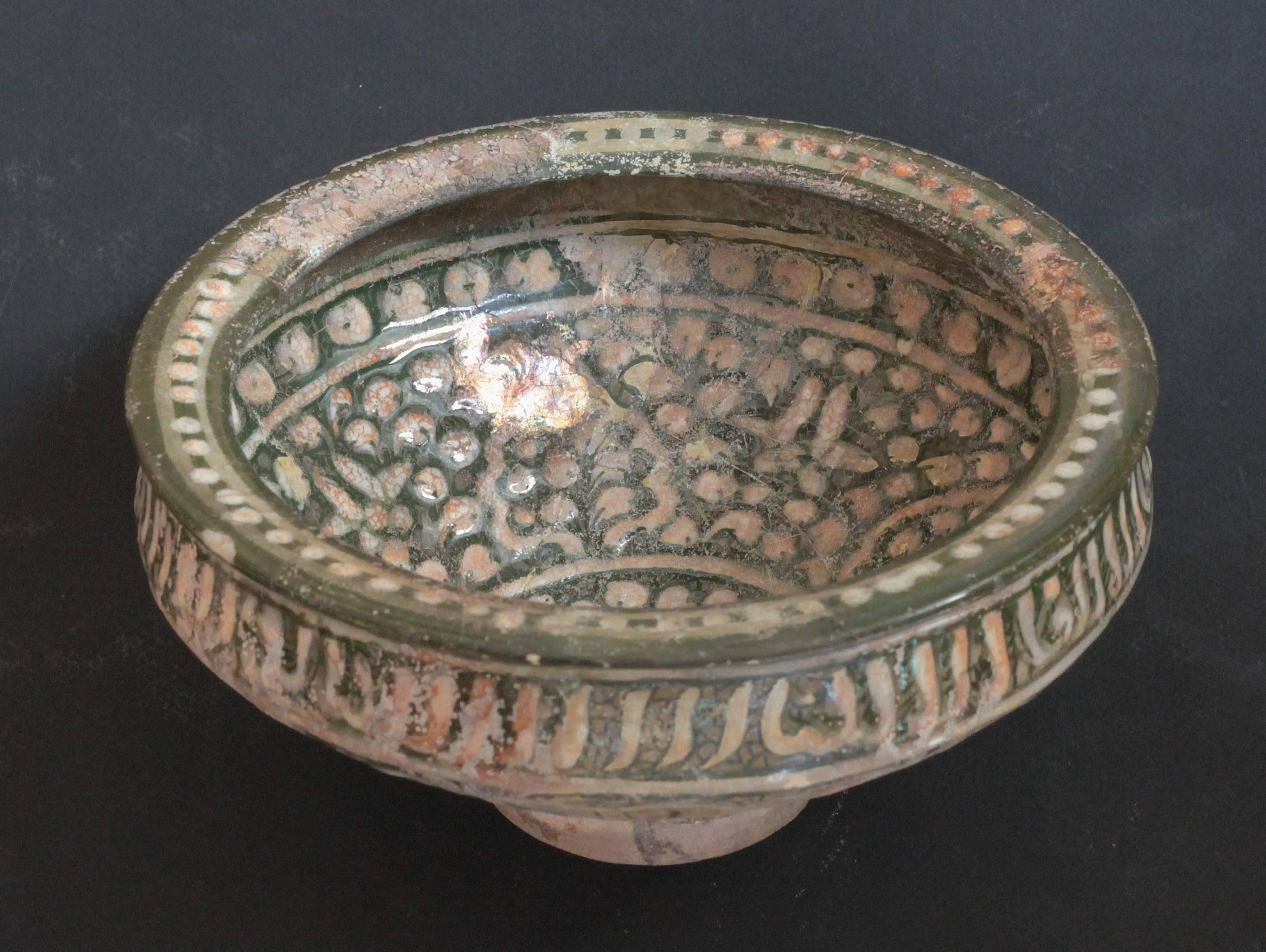 Art Ilkhanide Ceramic Bowl, 12th and 13th Centuries, Iran In Good Condition In Paris, FR